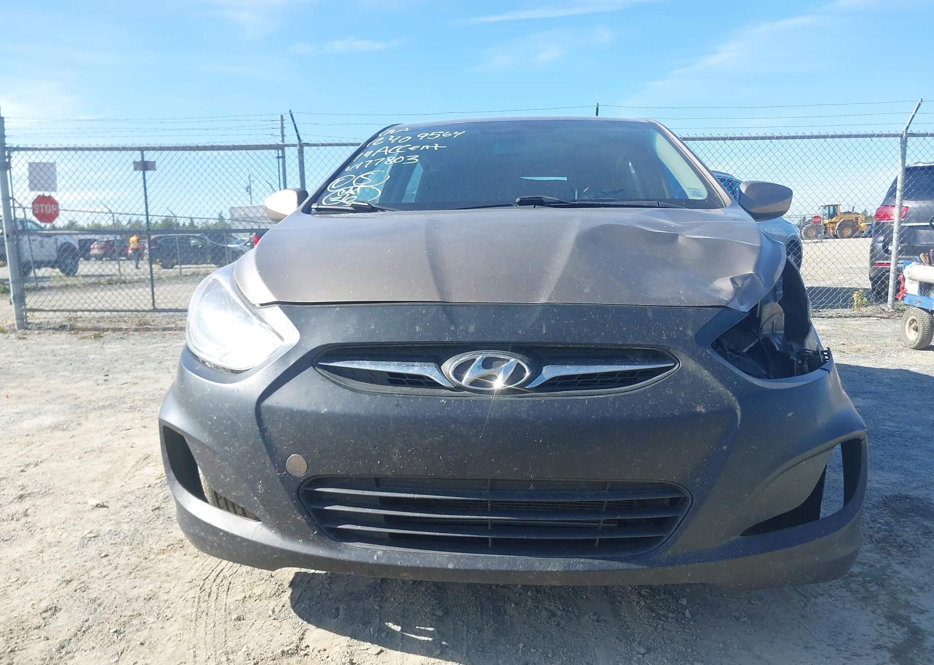2014 HYUNDAI ACCENT GL