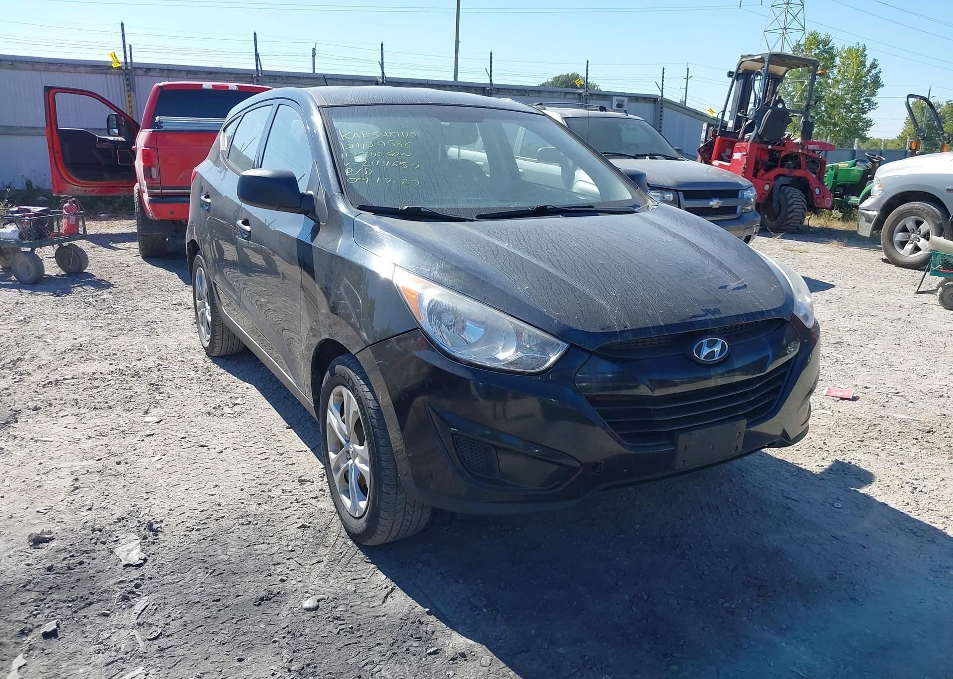 2011 HYUNDAI TUCSON GL