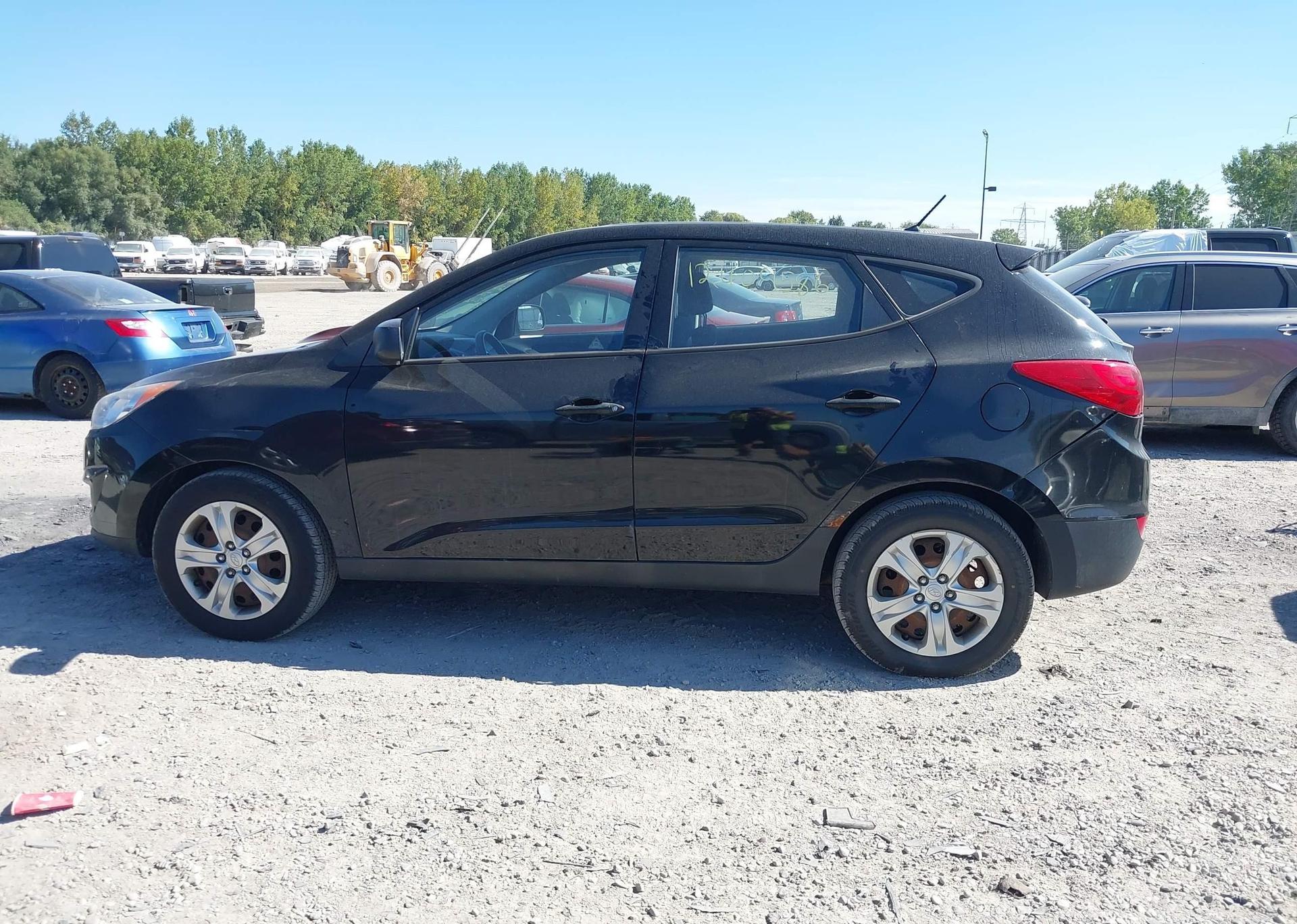 2011 HYUNDAI TUCSON GL