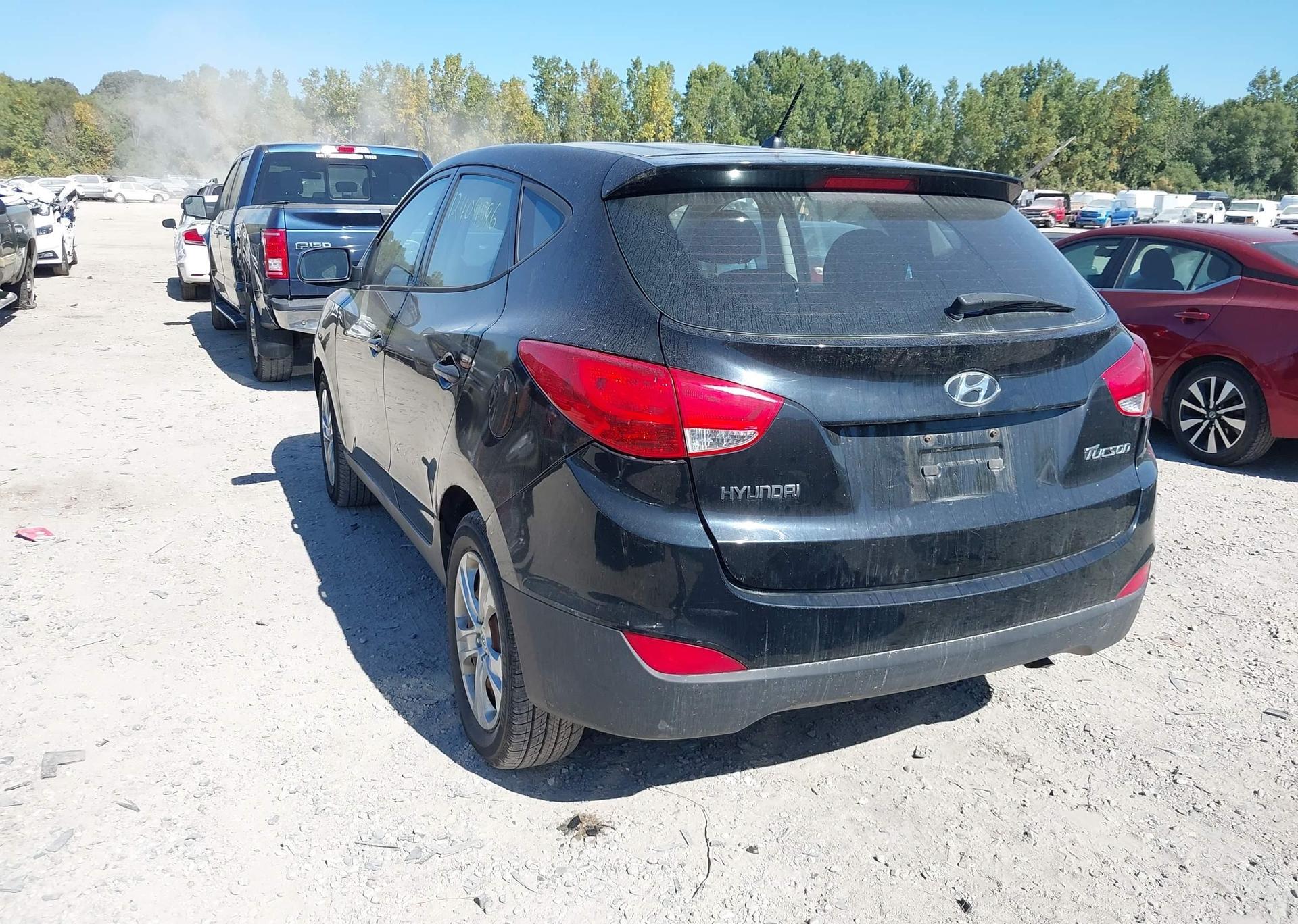 2011 HYUNDAI TUCSON GL