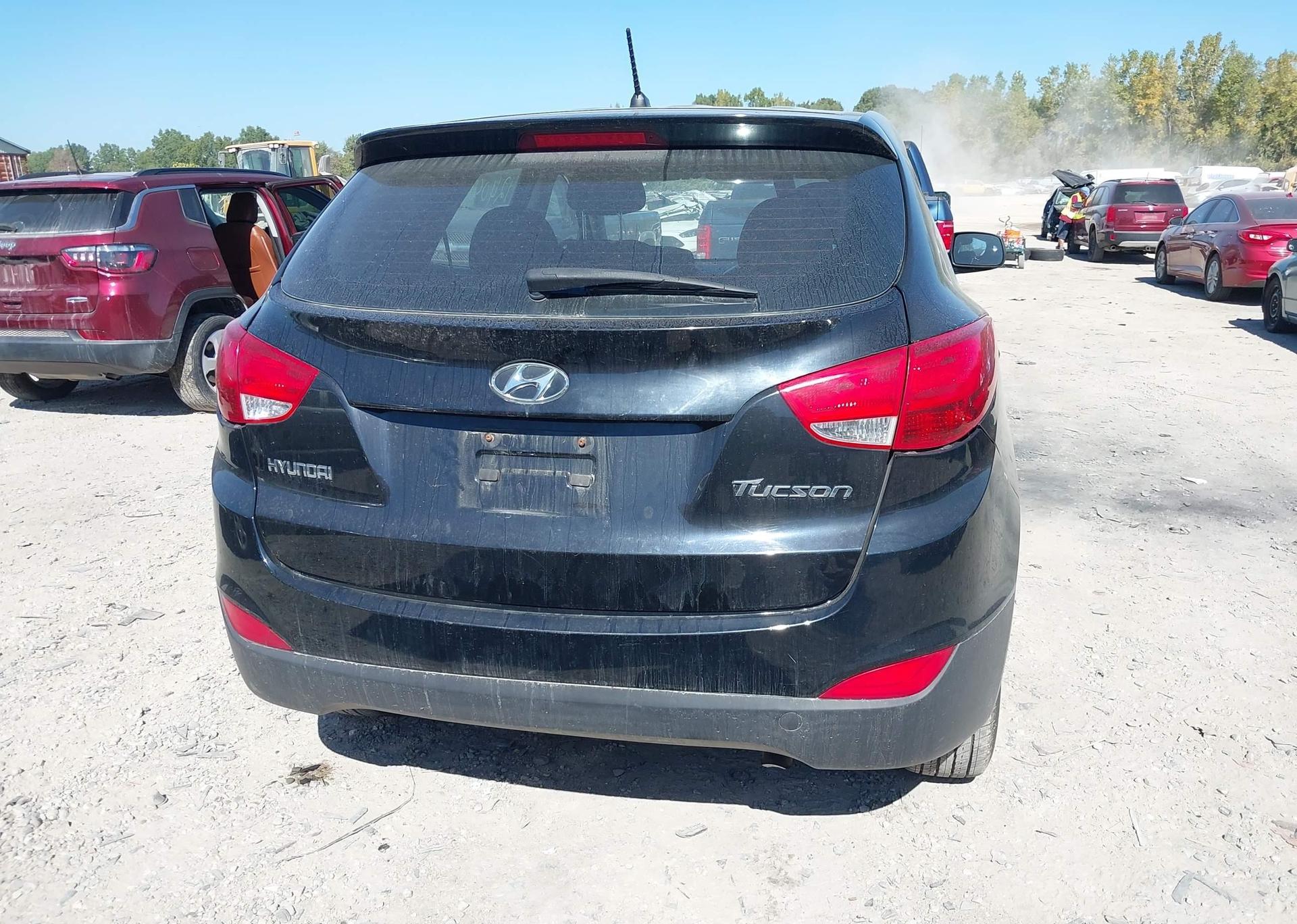 2011 HYUNDAI TUCSON GL