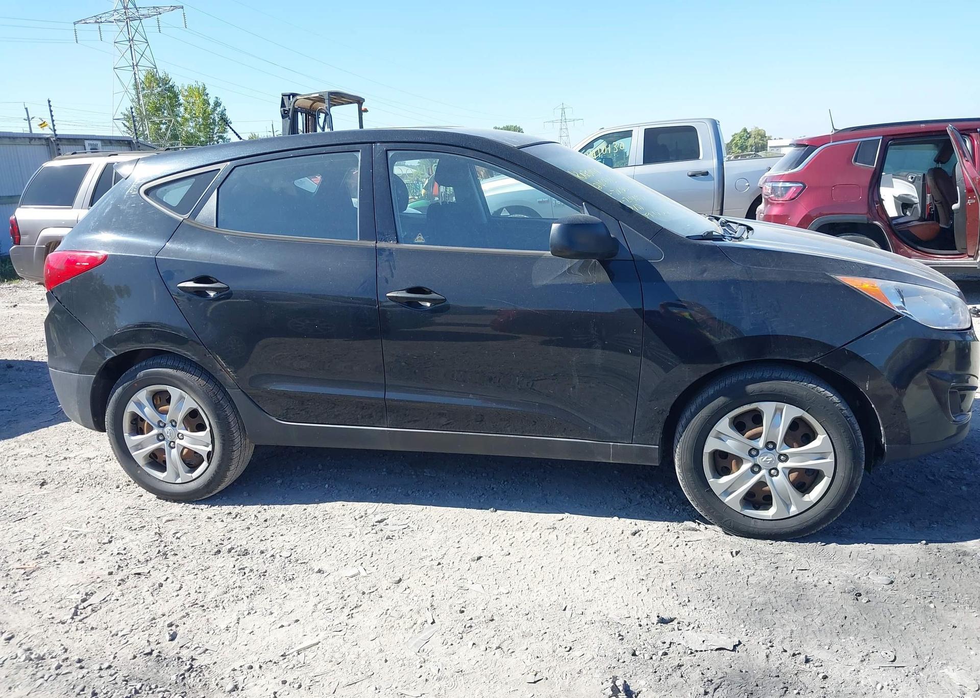 2011 HYUNDAI TUCSON GL