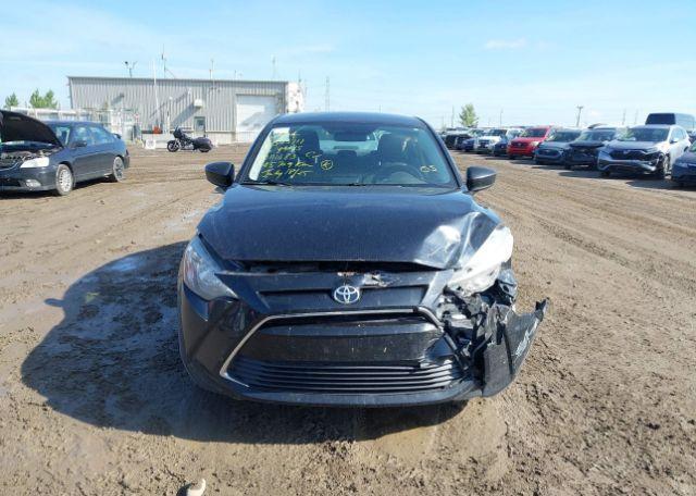 2016 TOYOTA YARIS PREMIUM
