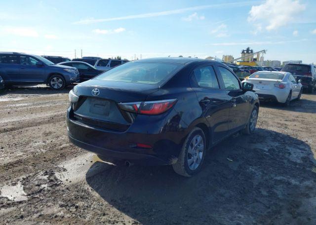 2016 TOYOTA YARIS PREMIUM
