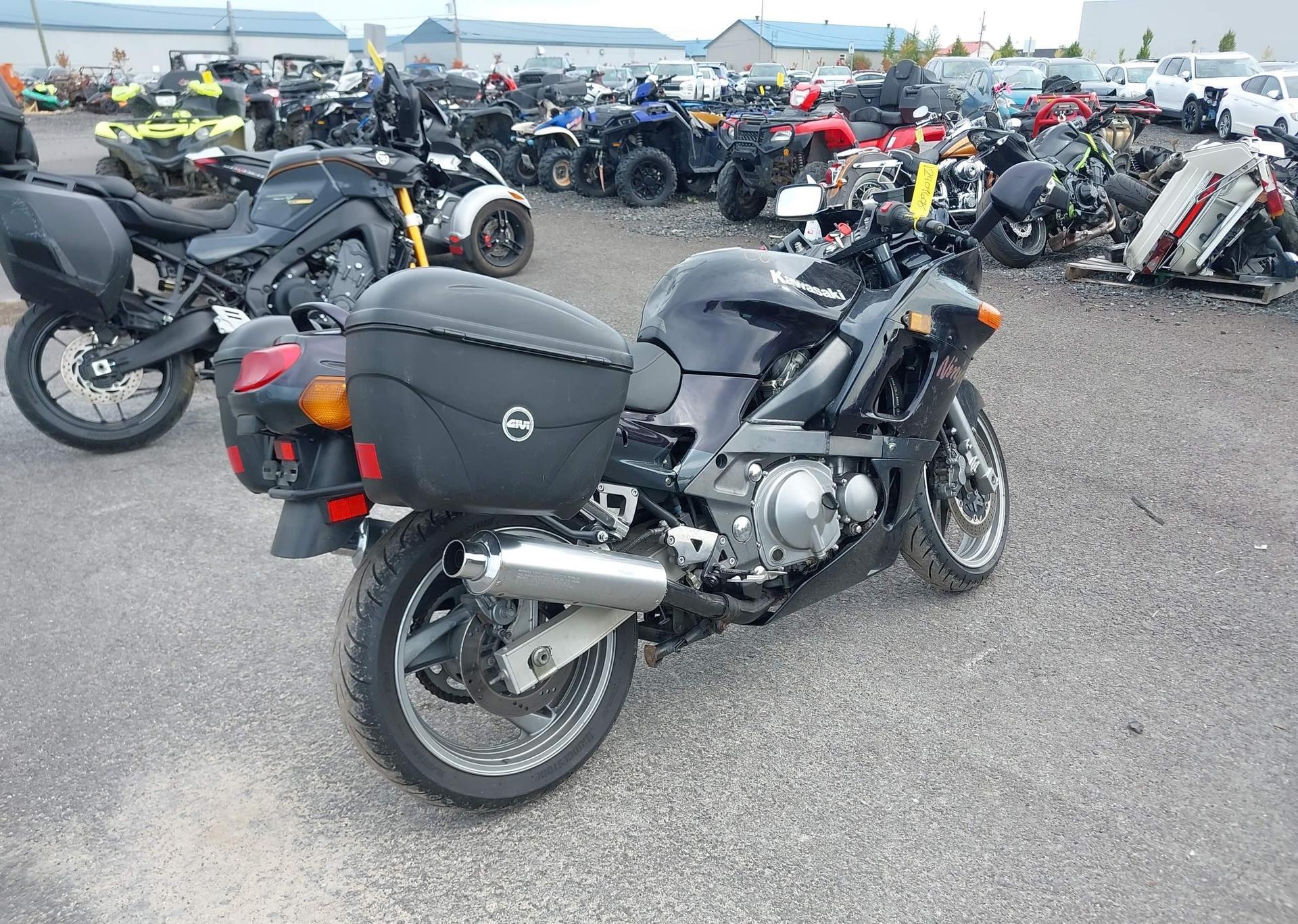 2001 KAWASAKI ZX600 E