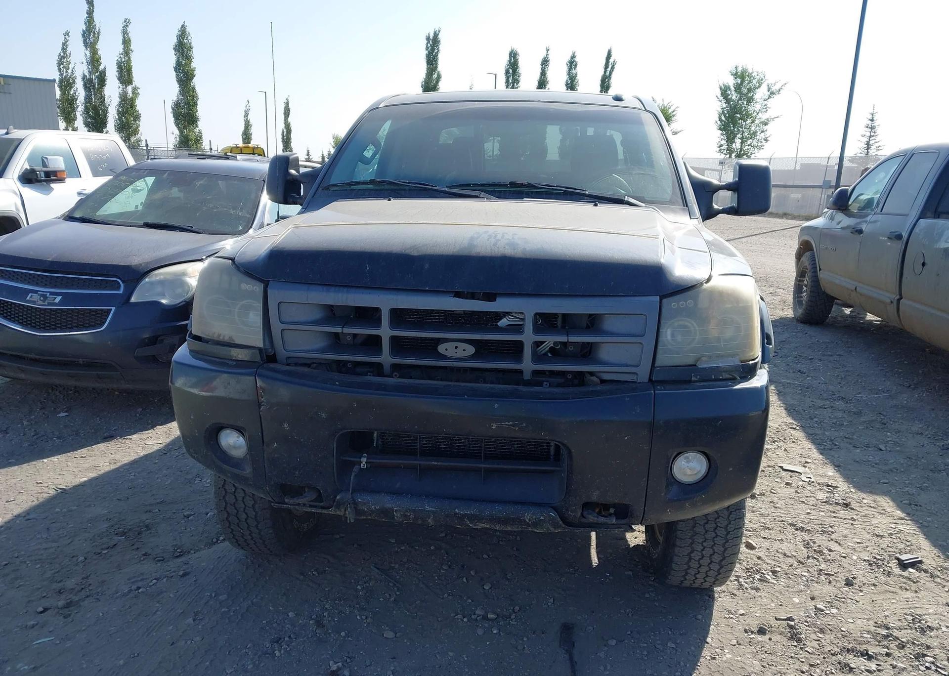 2015 NISSAN TITAN