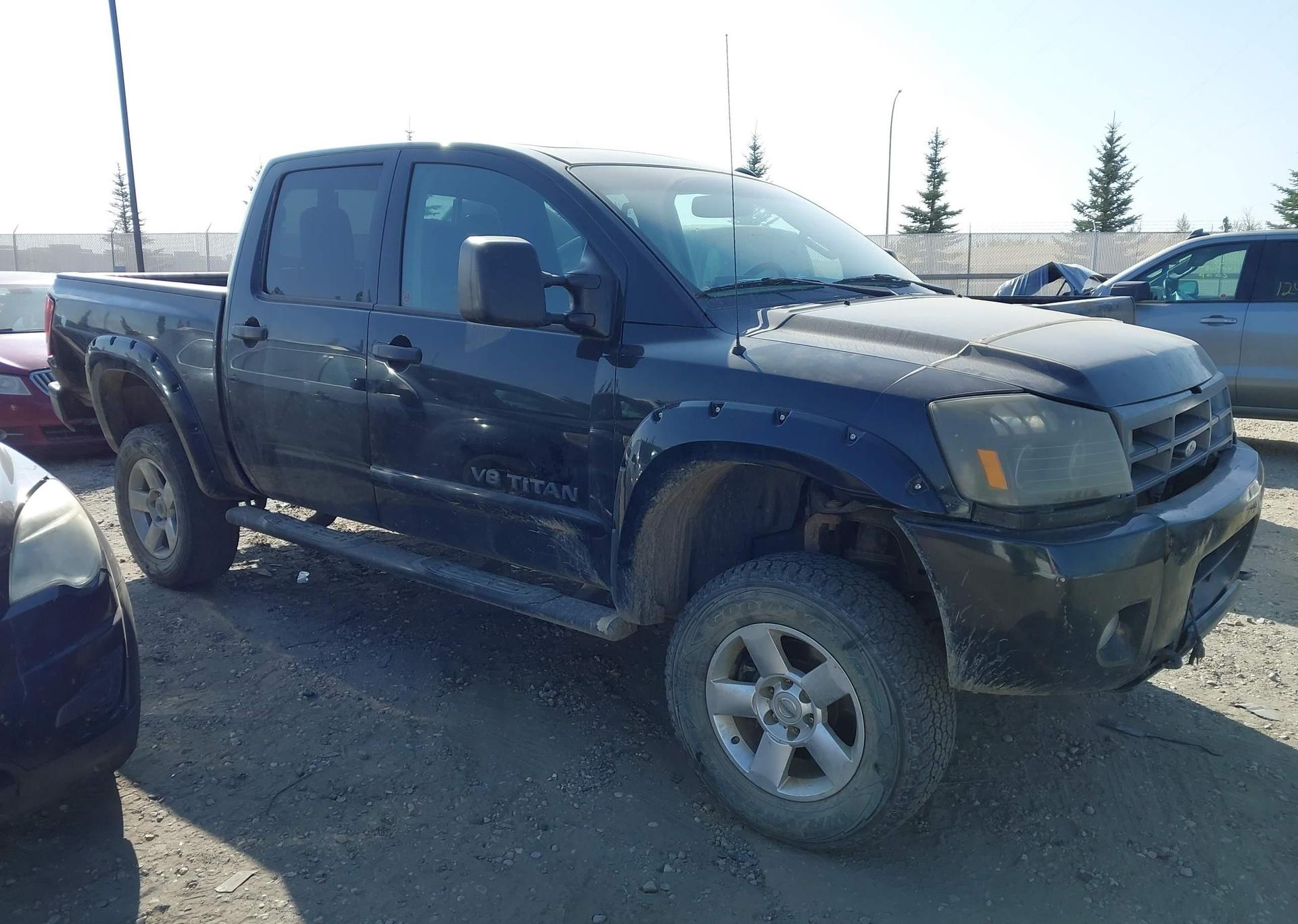 2015 NISSAN TITAN