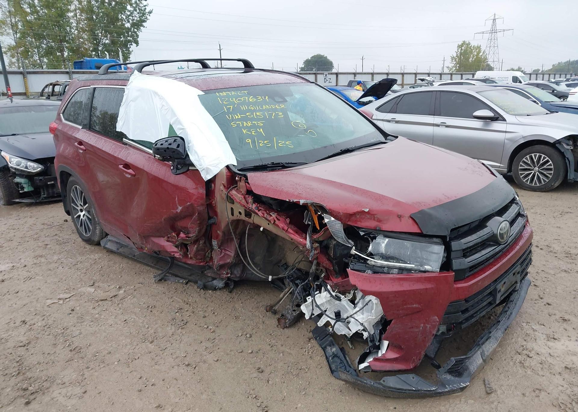 2017 TOYOTA HIGHLANDER