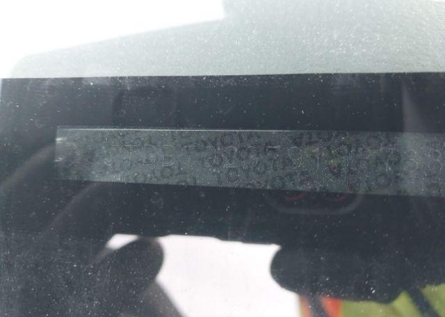 2009 TOYOTA YARIS