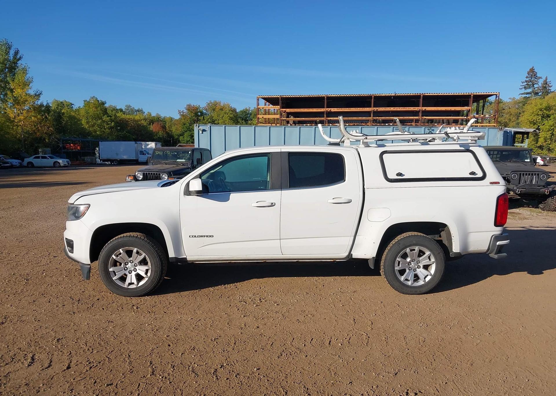 2017 CHEVROLET COLORADO LT