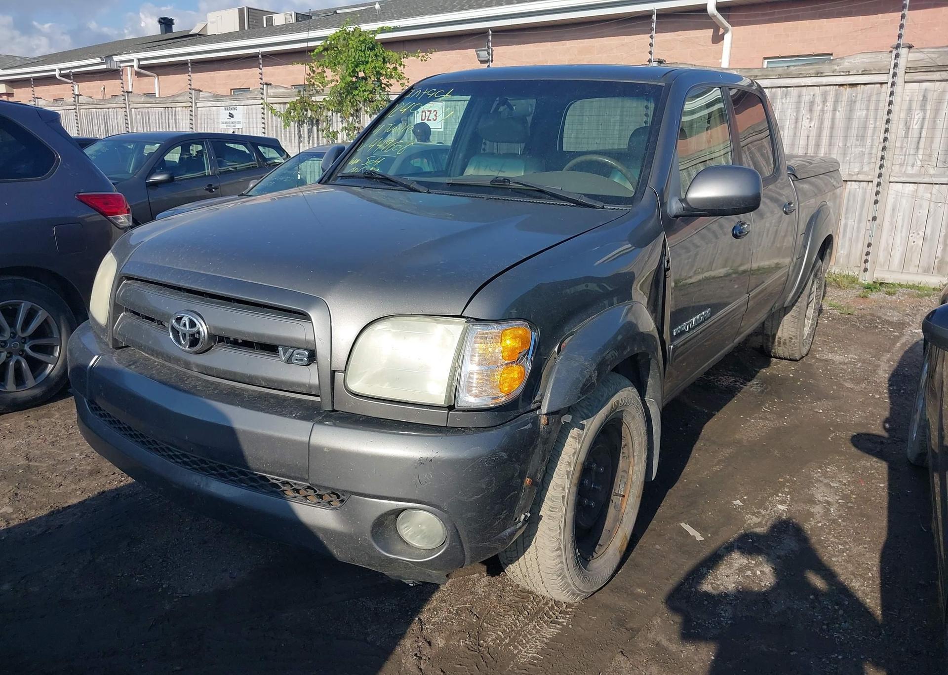 2004 TOYOTA TUNDRA