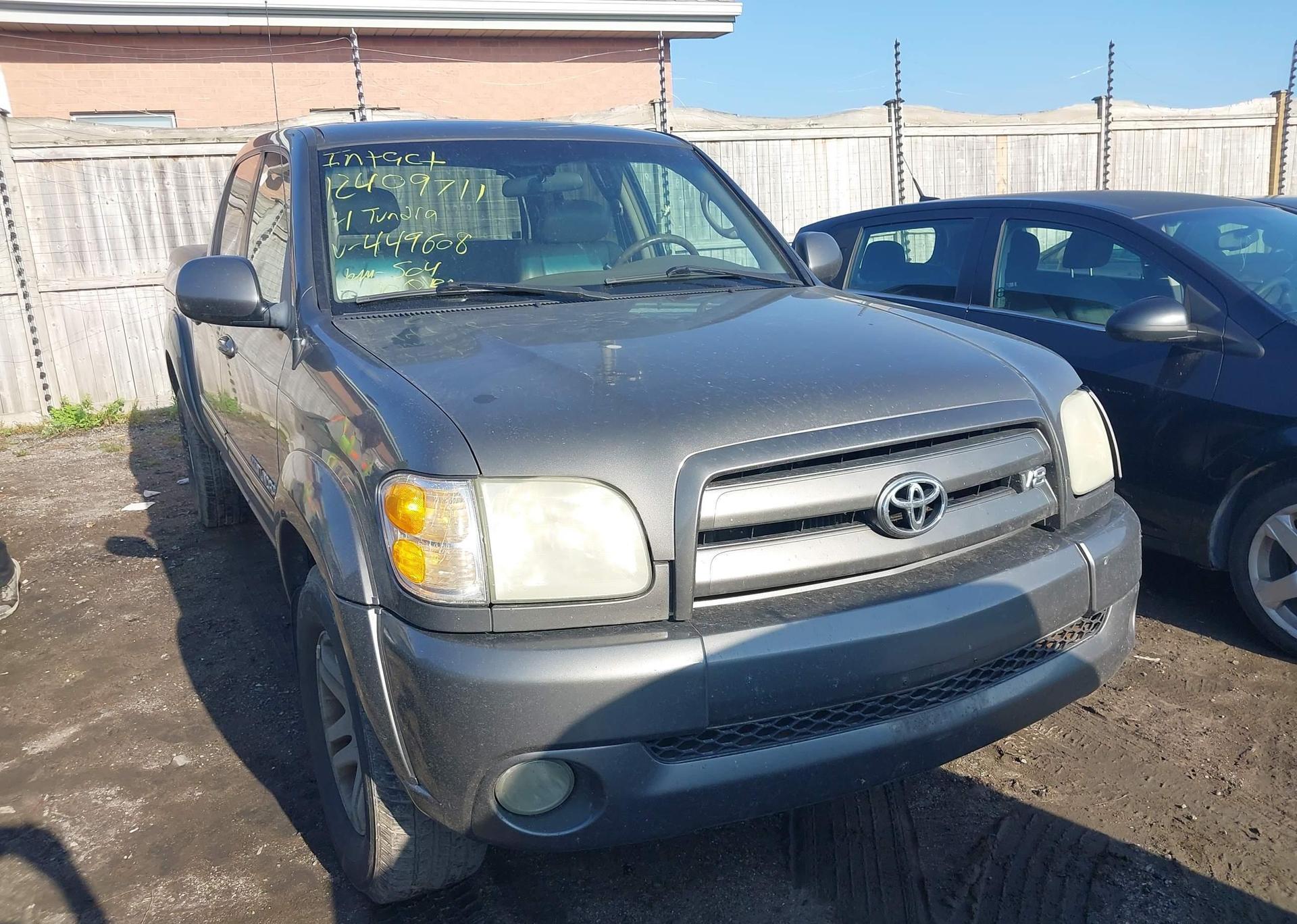 2004 TOYOTA TUNDRA
