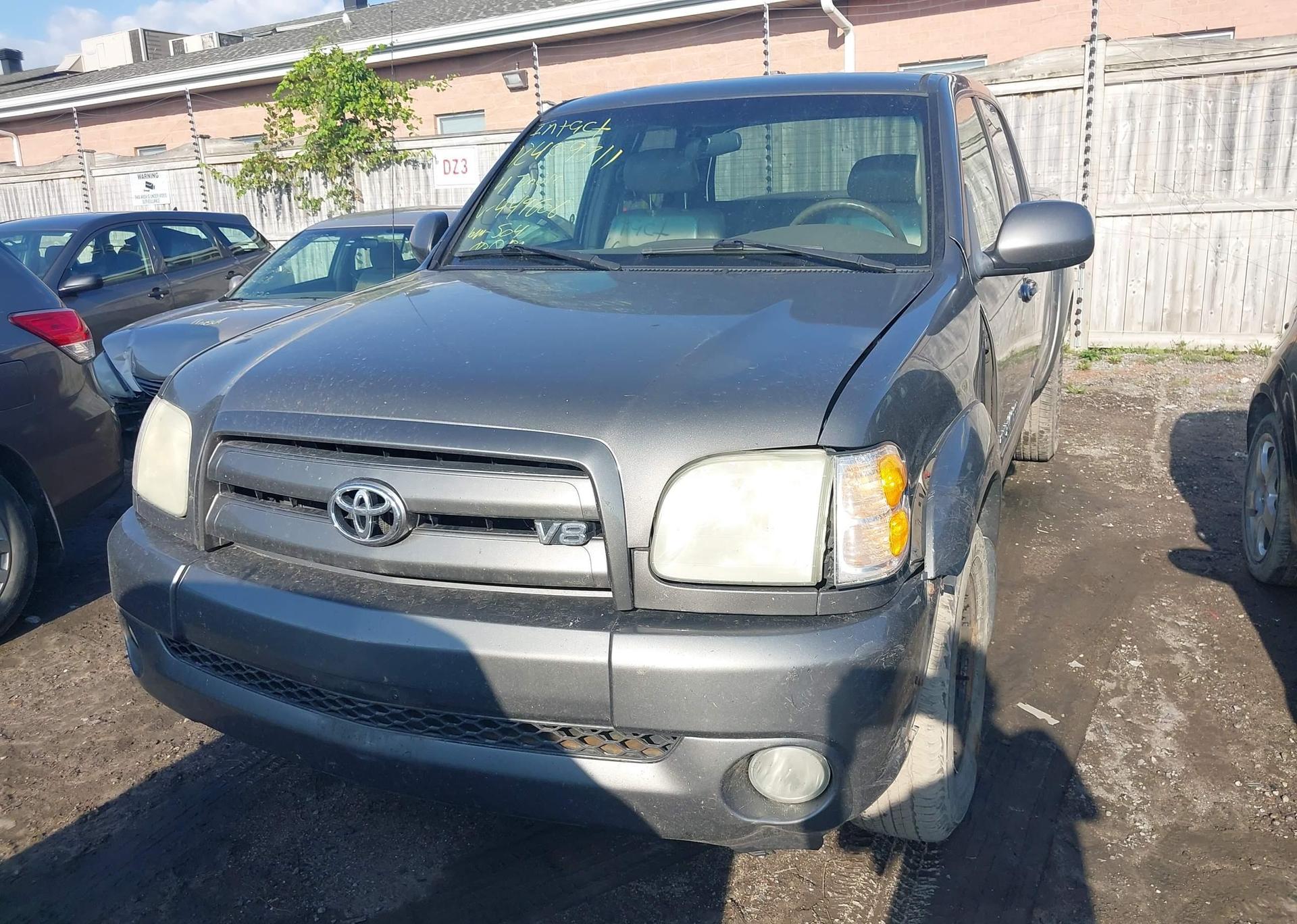 2004 TOYOTA TUNDRA