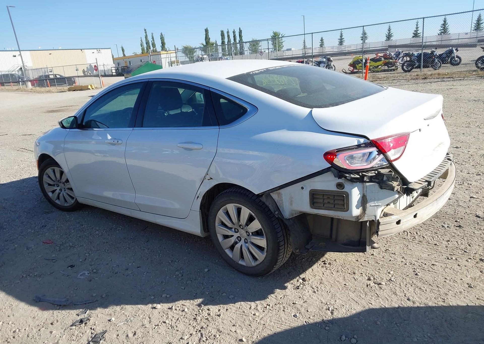 2015 CHRYSLER 200 LX