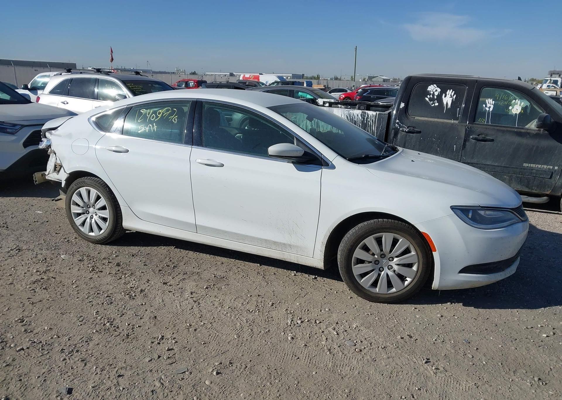 2015 CHRYSLER 200 LX