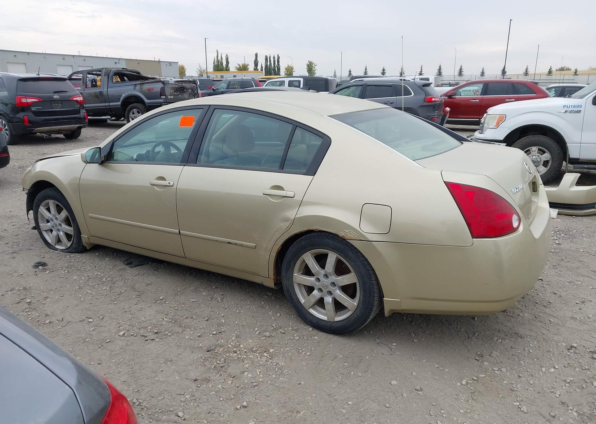 2004 NISSAN MAXIMA SE