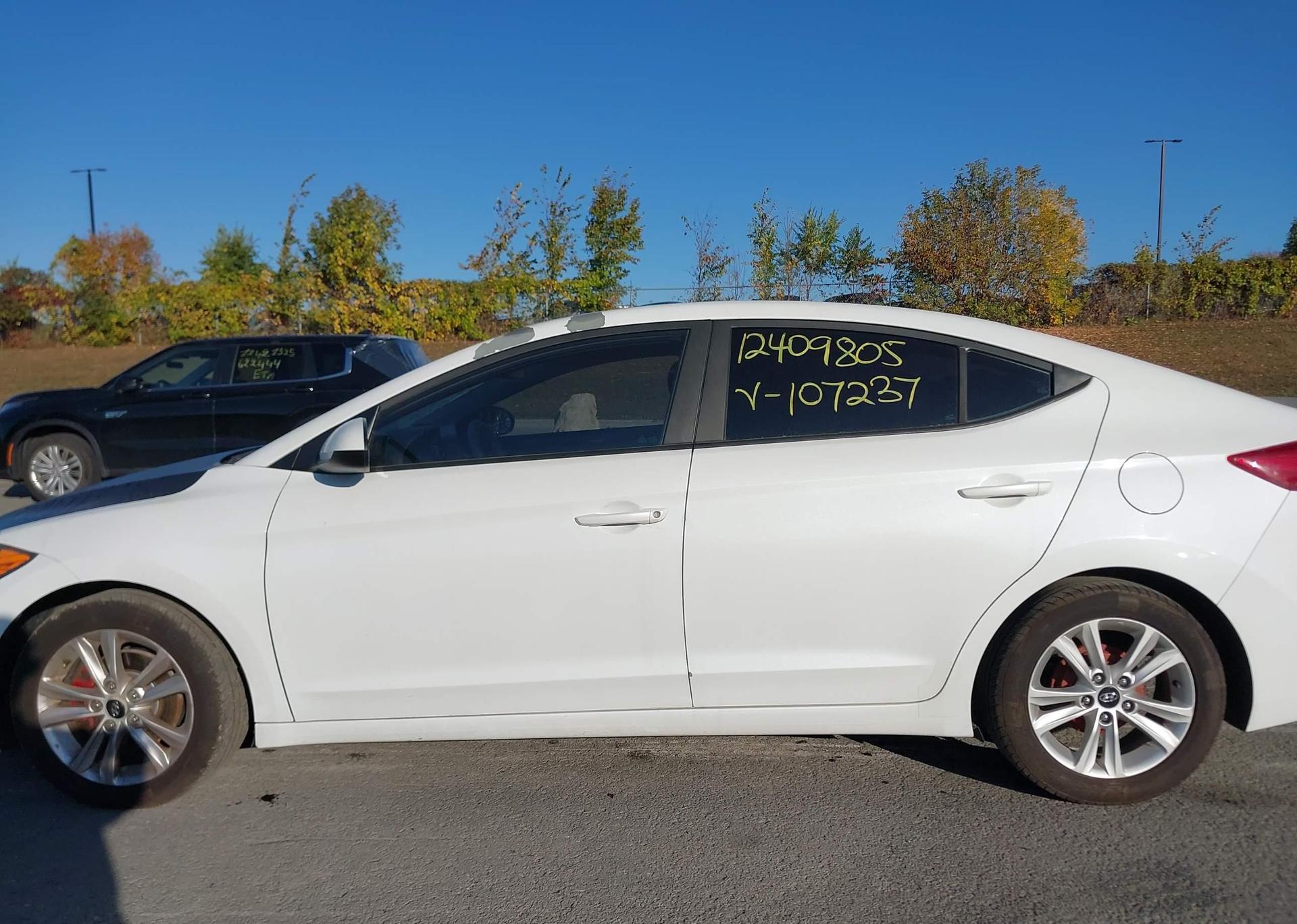 2017 HYUNDAI ELANTRA