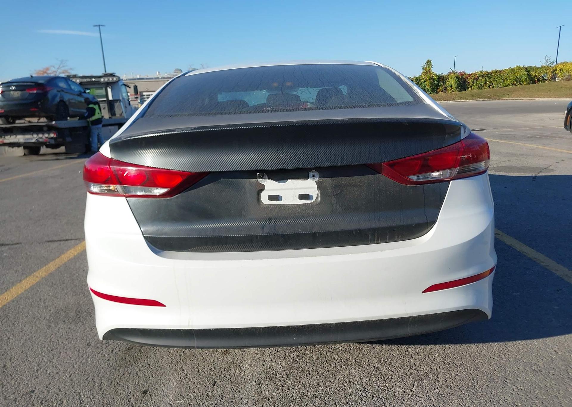 2017 HYUNDAI ELANTRA