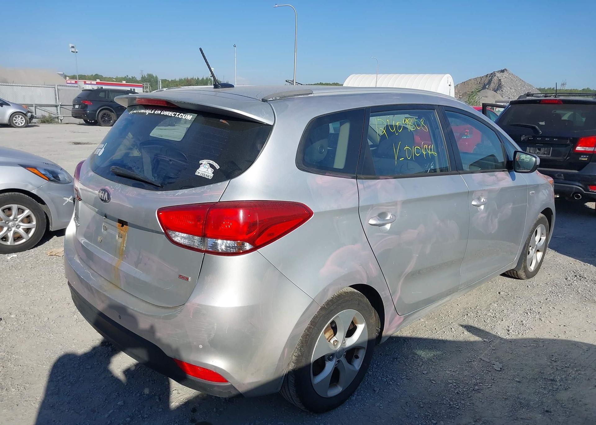 2014 KIA RONDO