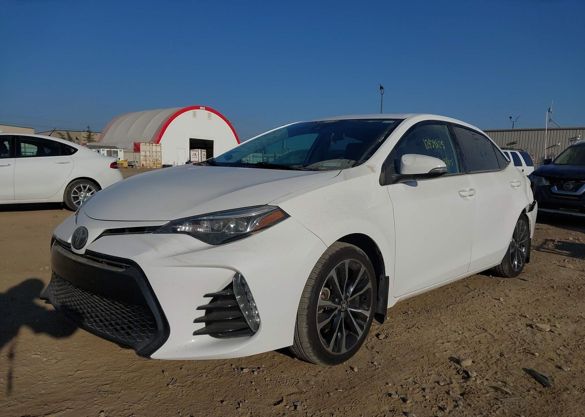 2018 TOYOTA COROLLA SE