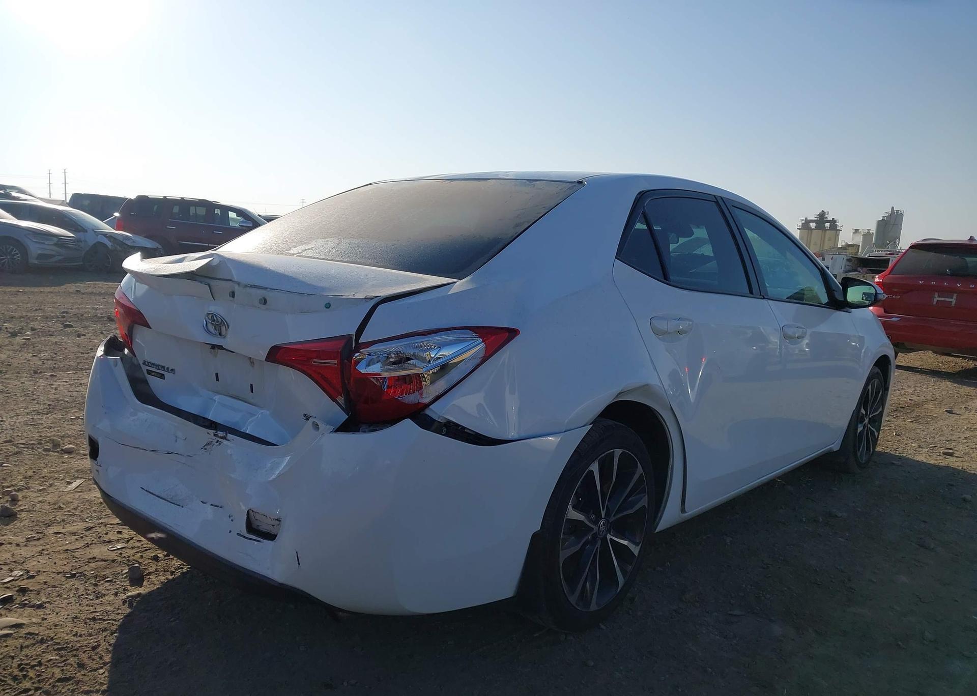 2018 TOYOTA COROLLA SE