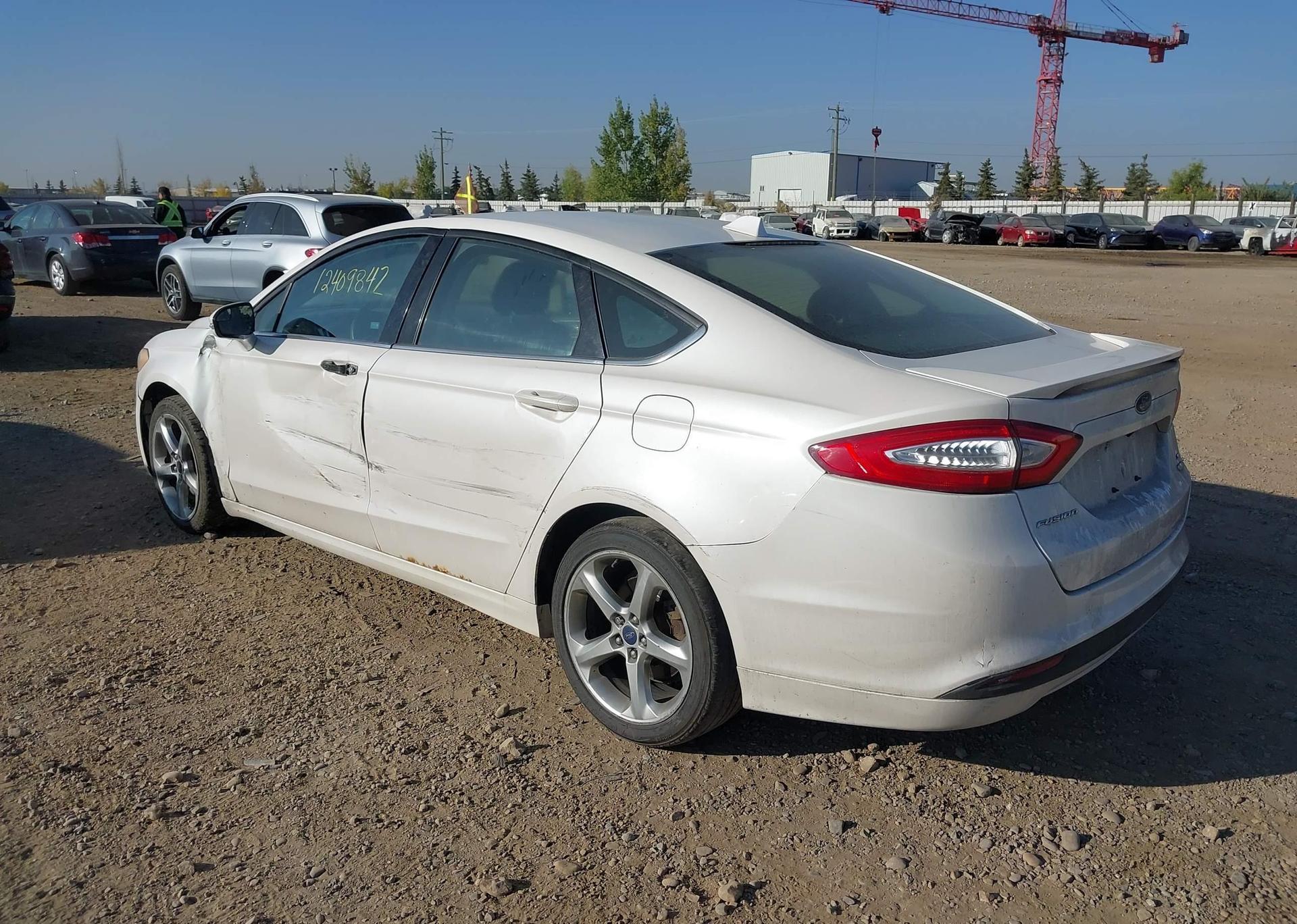 2013 FORD FUSION SE