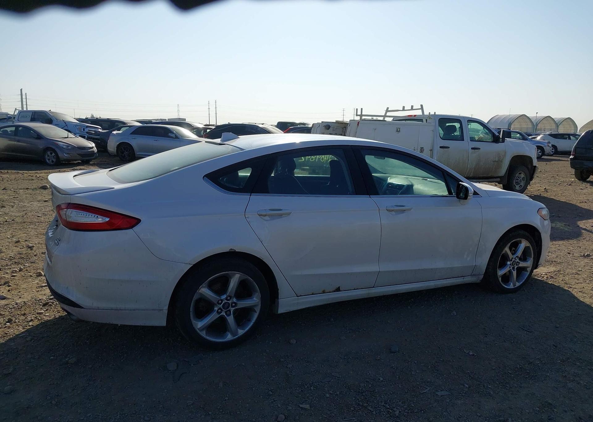 2013 FORD FUSION SE