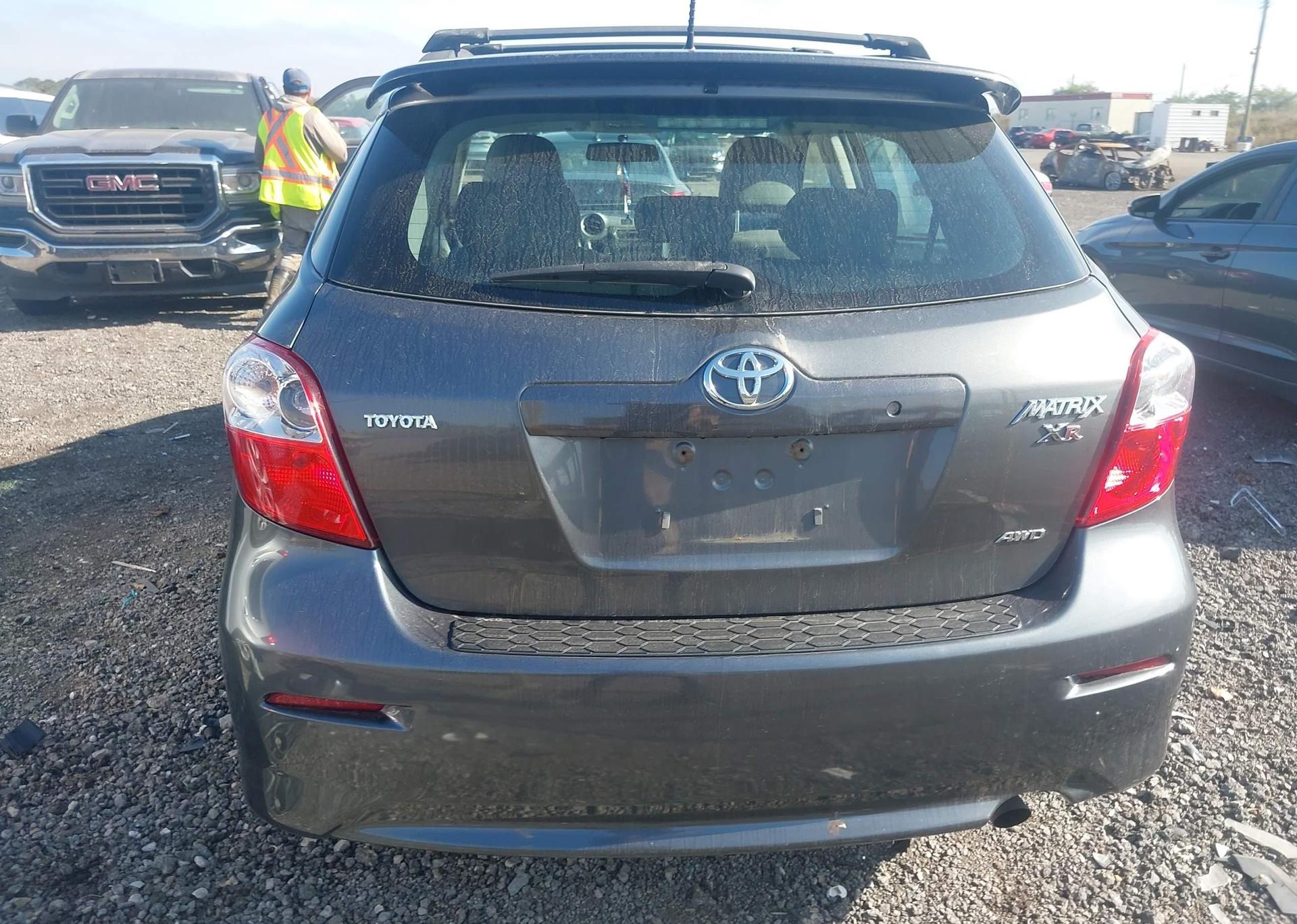 2010 TOYOTA MATRIX