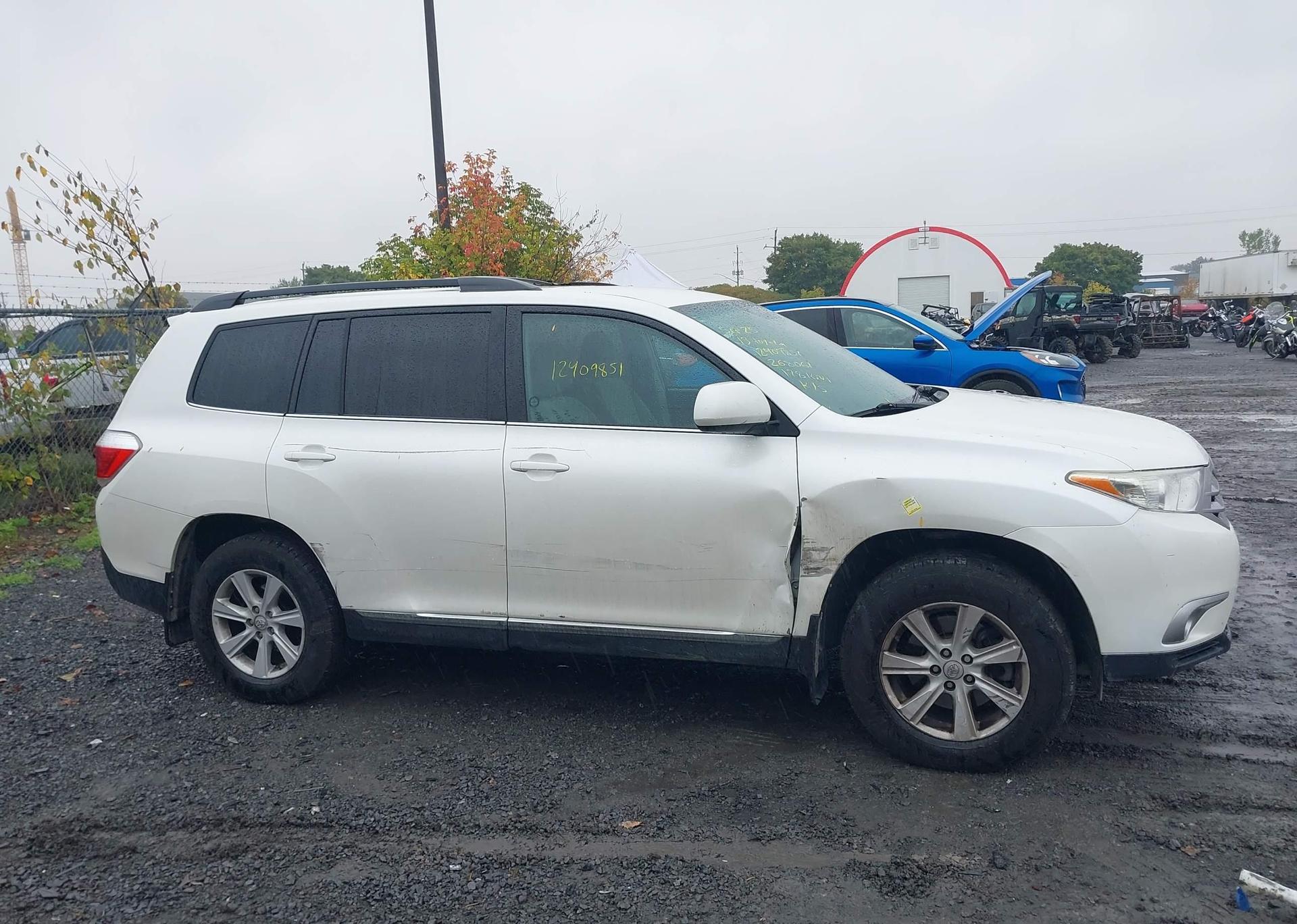 2013 TOYOTA HIGHLANDER V6