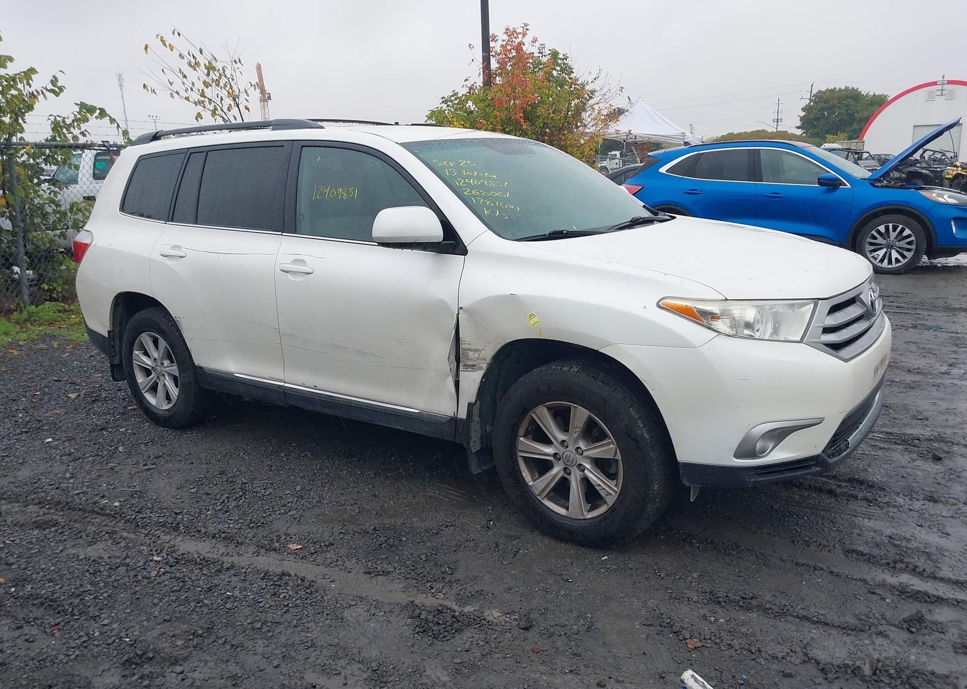 2013 TOYOTA HIGHLANDER V6