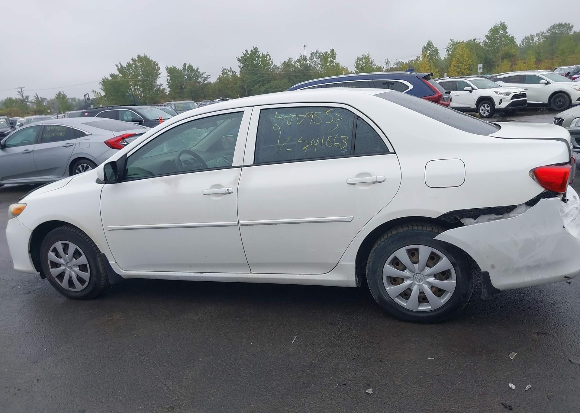 2011 TOYOTA COROLLA CE