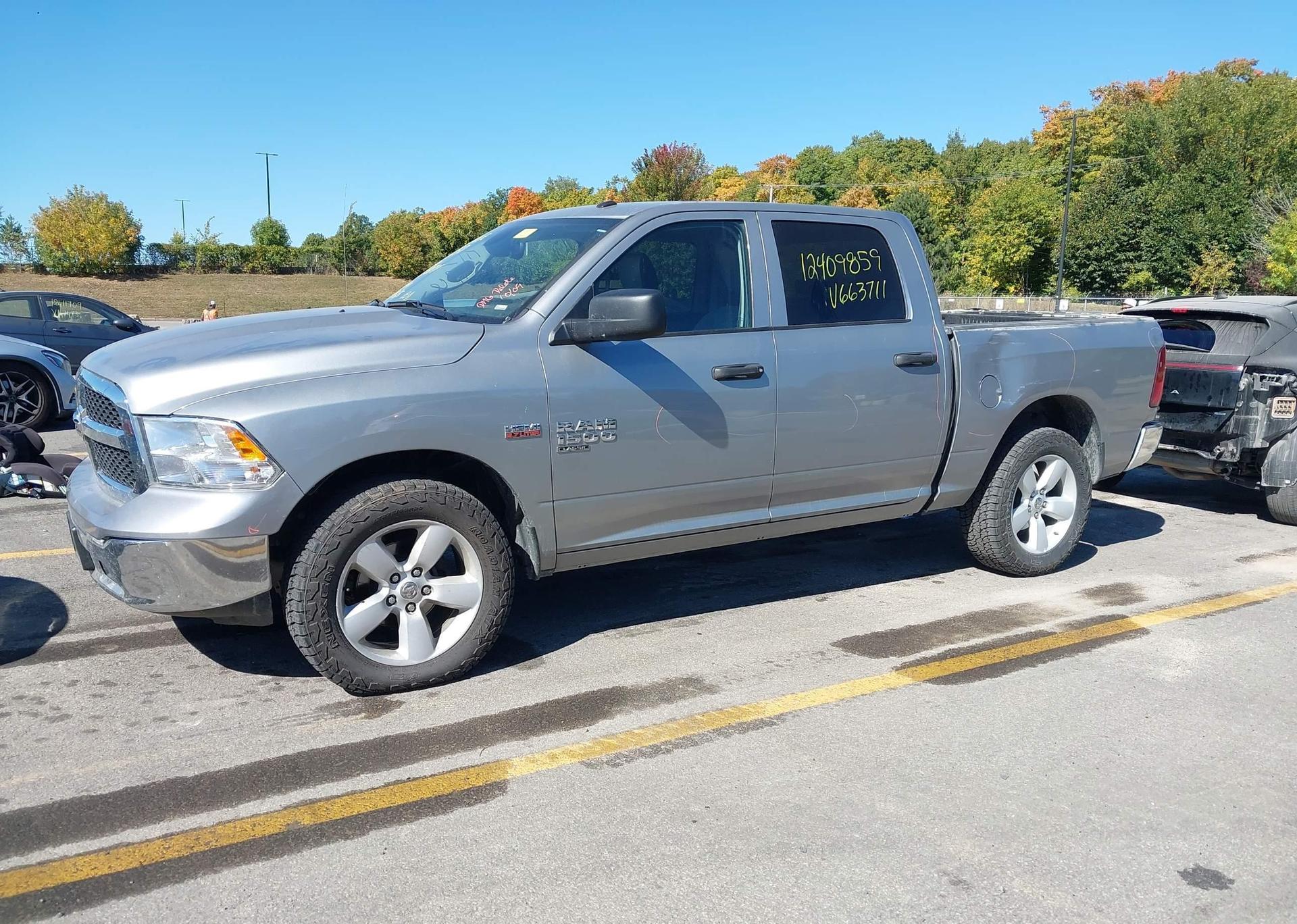 2023 RAM 1500 CLASSIC SLT