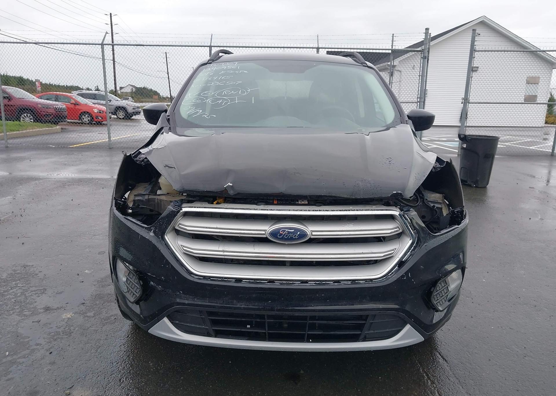 2018 FORD ESCAPE SE