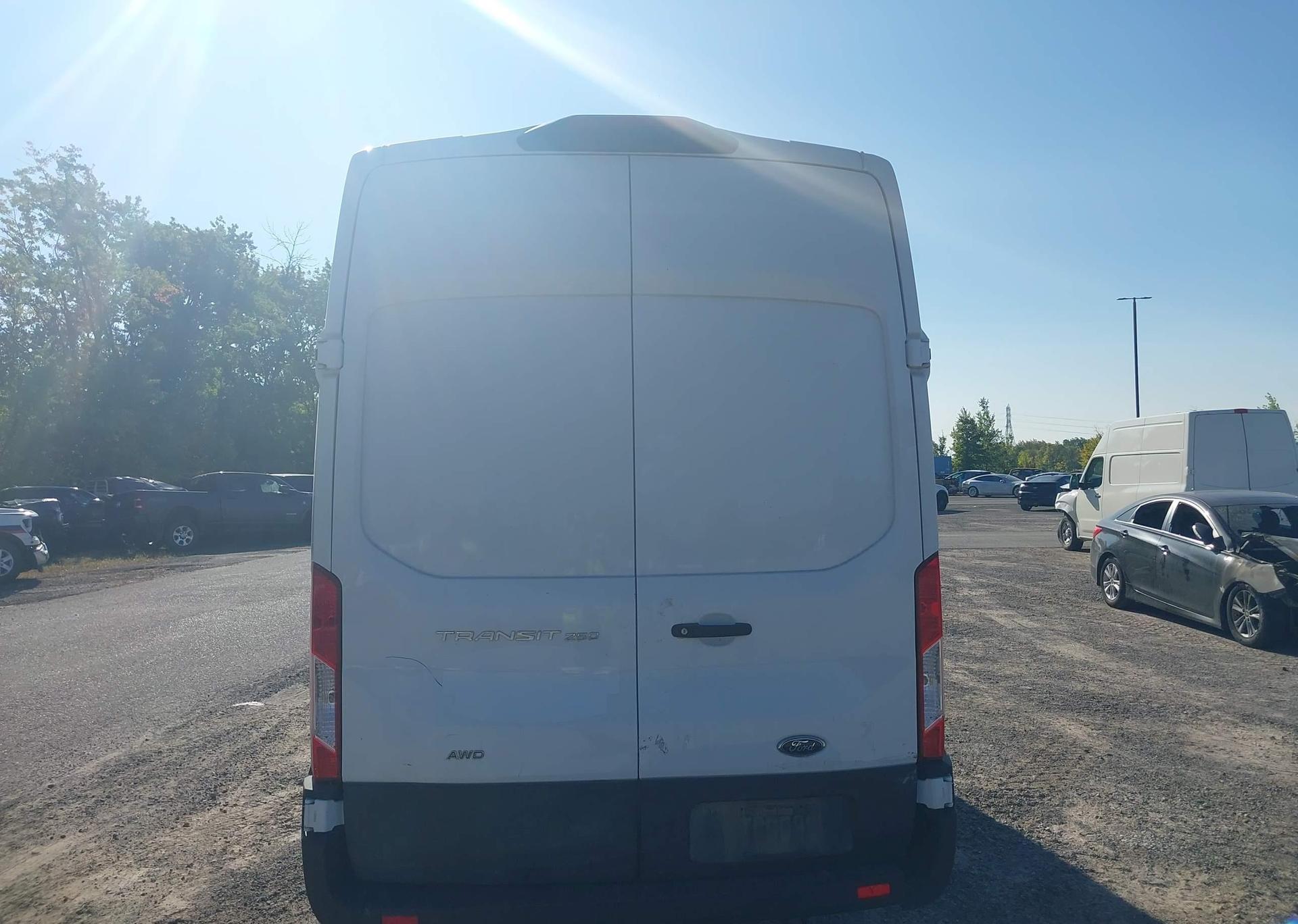 2023 FORD transit t-250