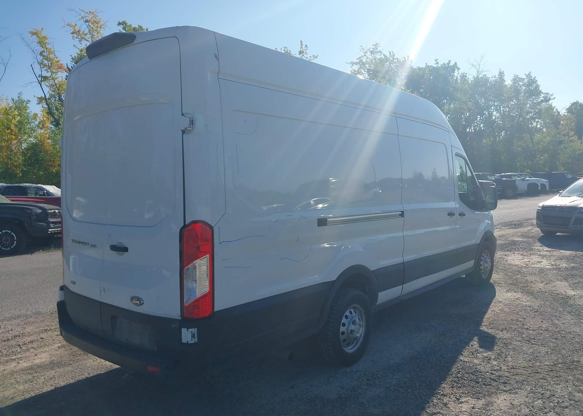 2023 FORD transit t-250
