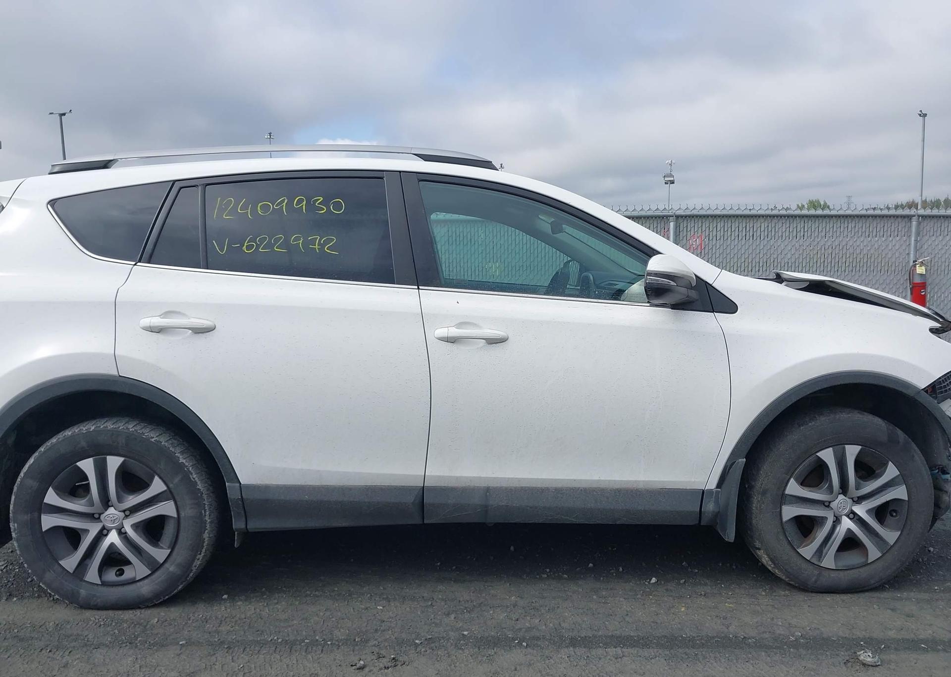 2017 TOYOTA RAV4