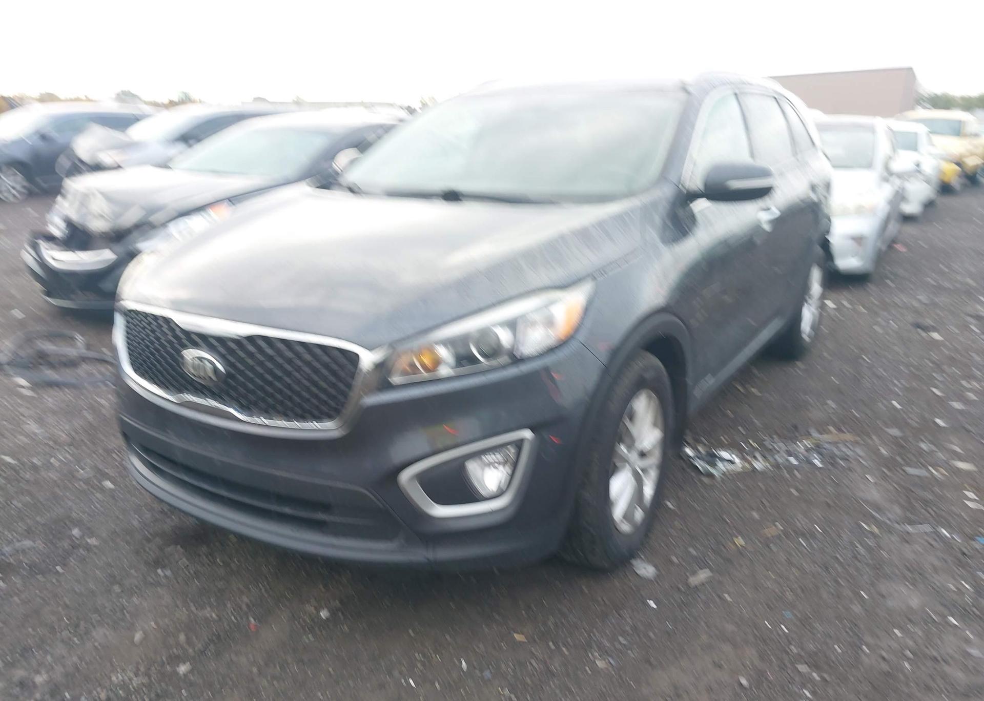 2017 KIA SORENTO 3.3L LX V6 7-SEATER