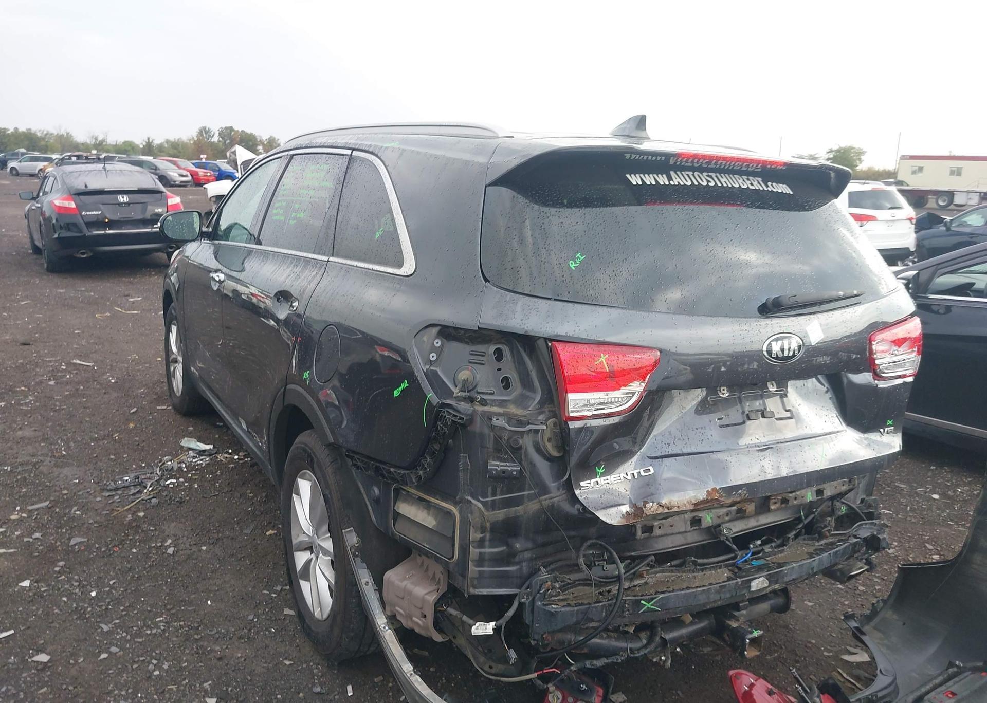 2017 KIA SORENTO 3.3L LX V6 7-SEATER