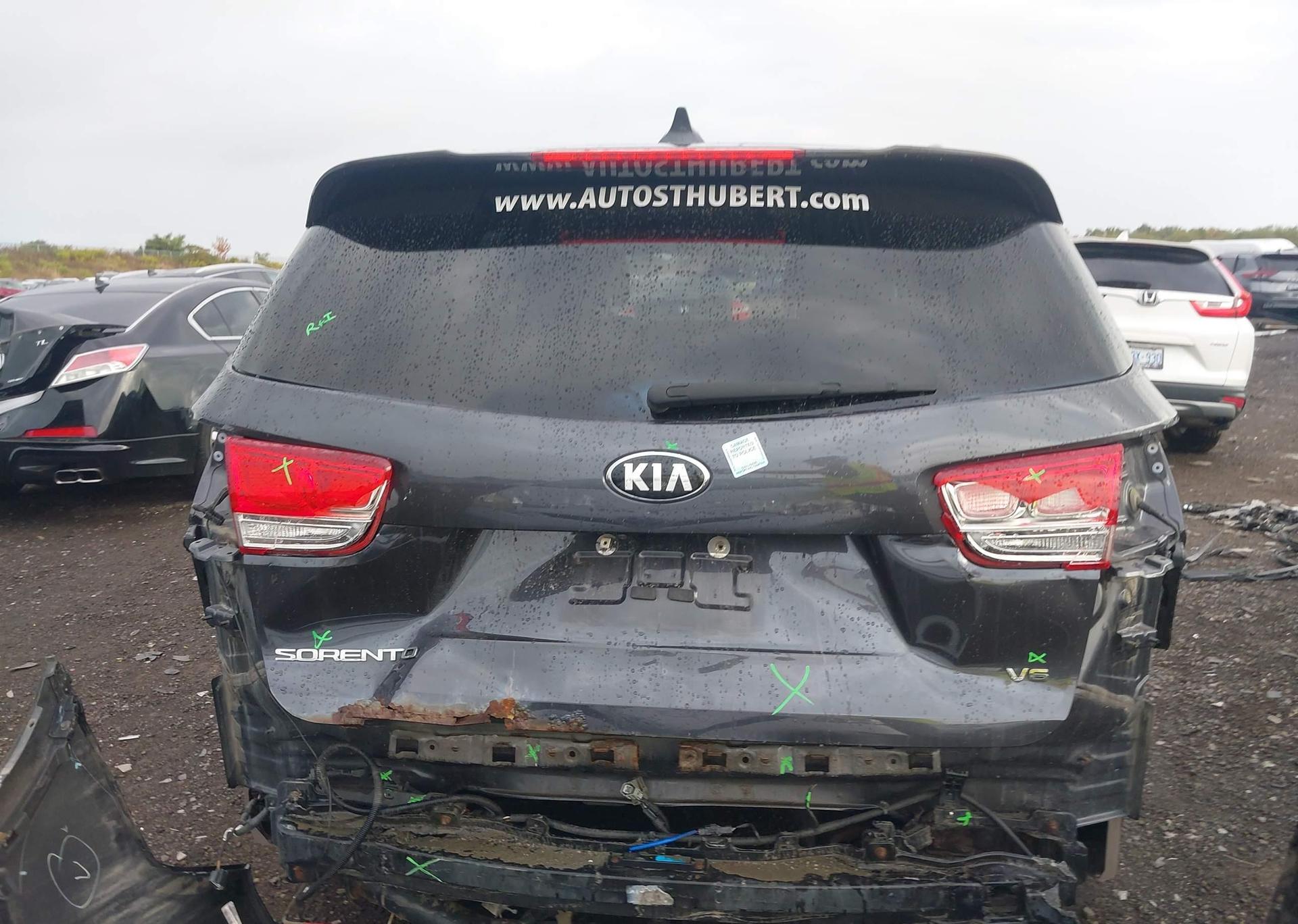2017 KIA SORENTO 3.3L LX V6 7-SEATER