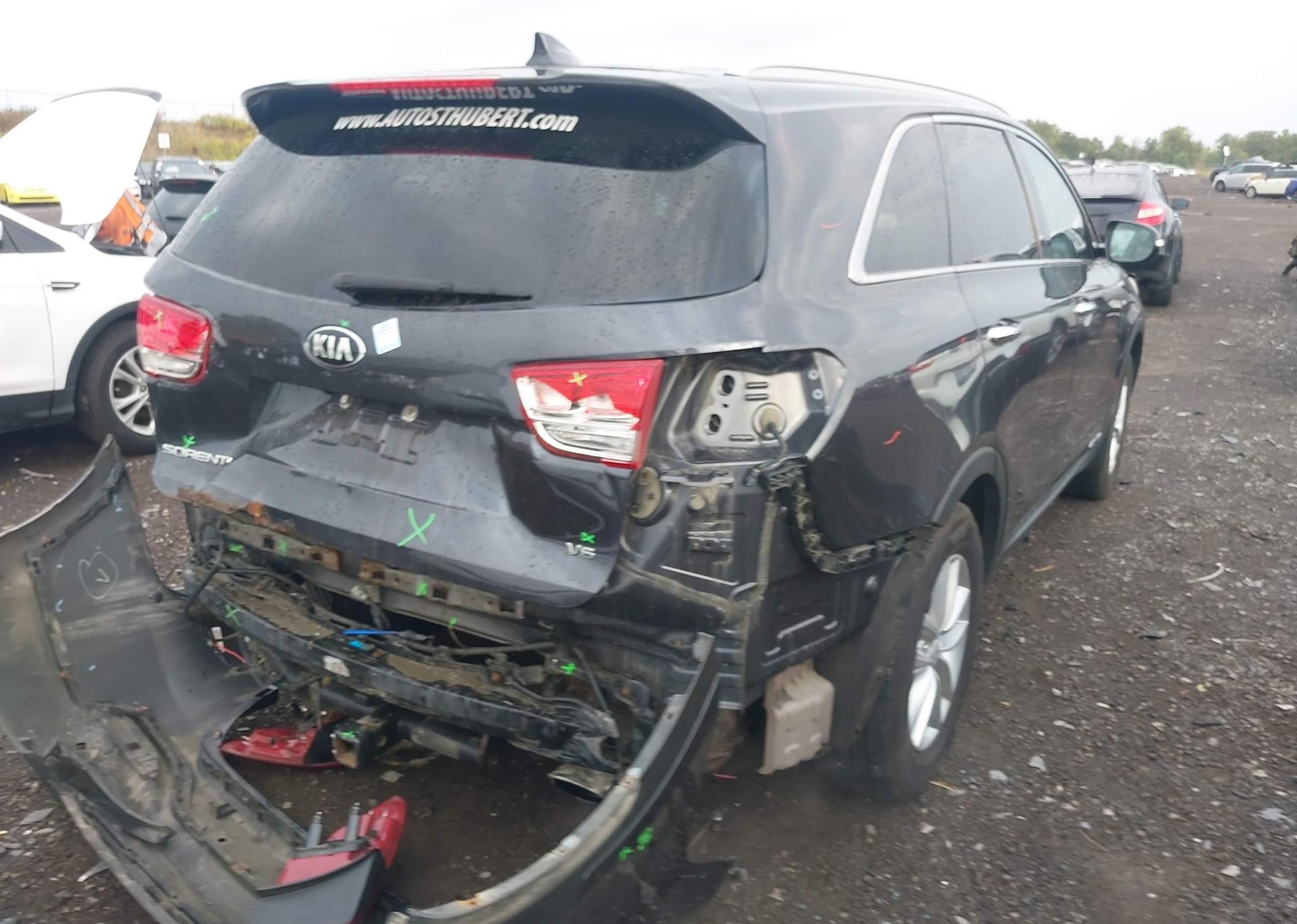 2017 KIA SORENTO 3.3L LX V6 7-SEATER