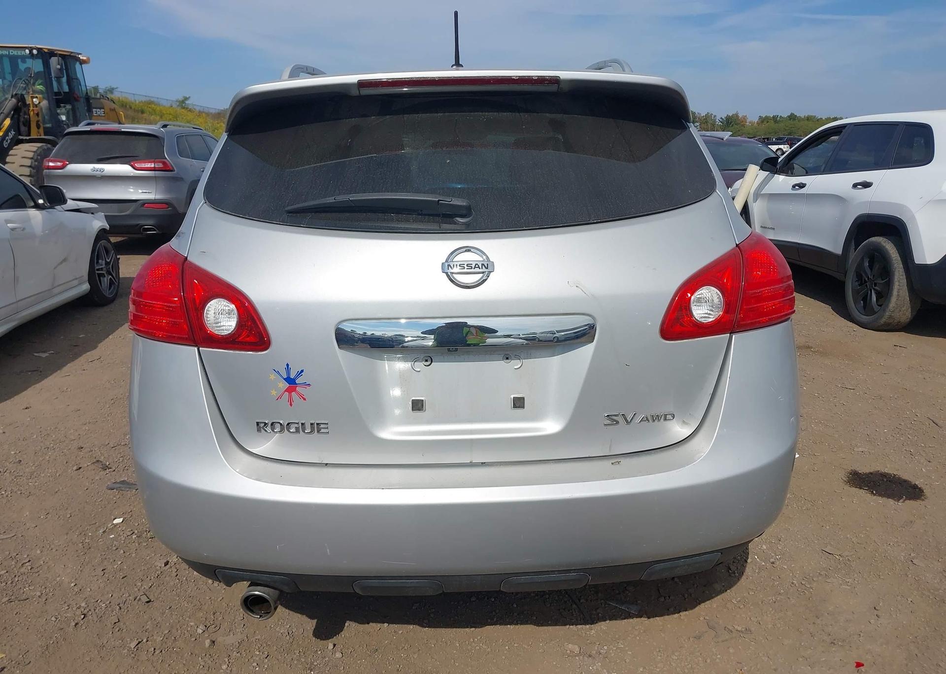2013 NISSAN ROGUE S