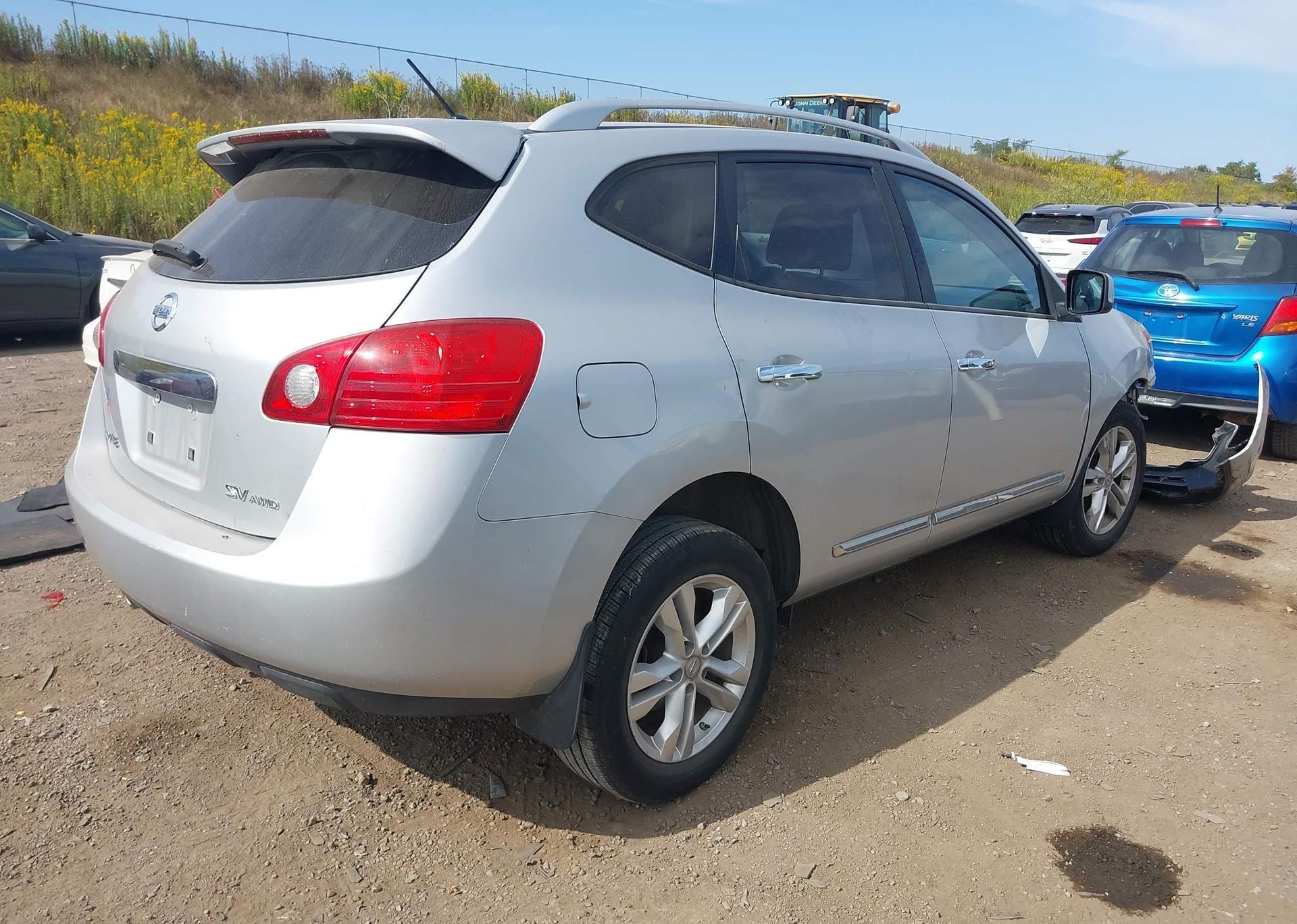 2013 NISSAN ROGUE S