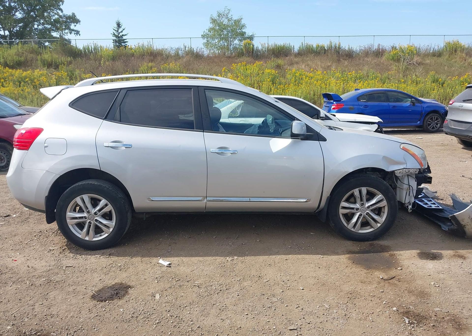 2013 NISSAN ROGUE S