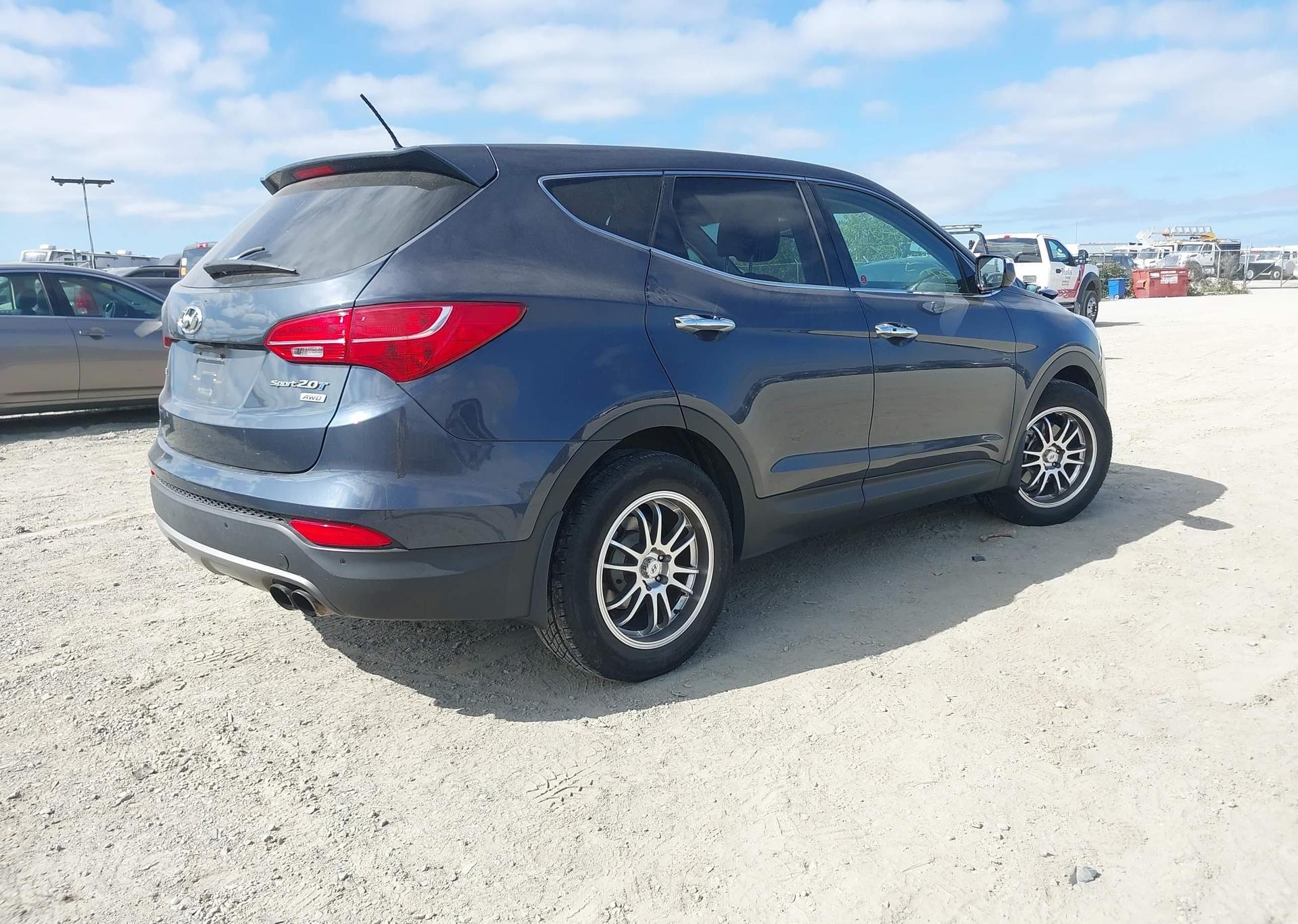 2013 HYUNDAI SANTA FE