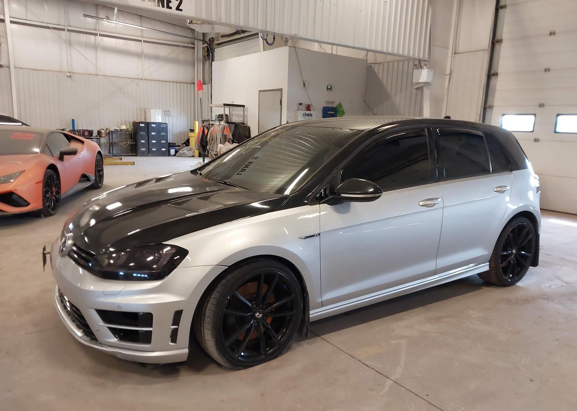 2017 VOLKSWAGEN GOLF R