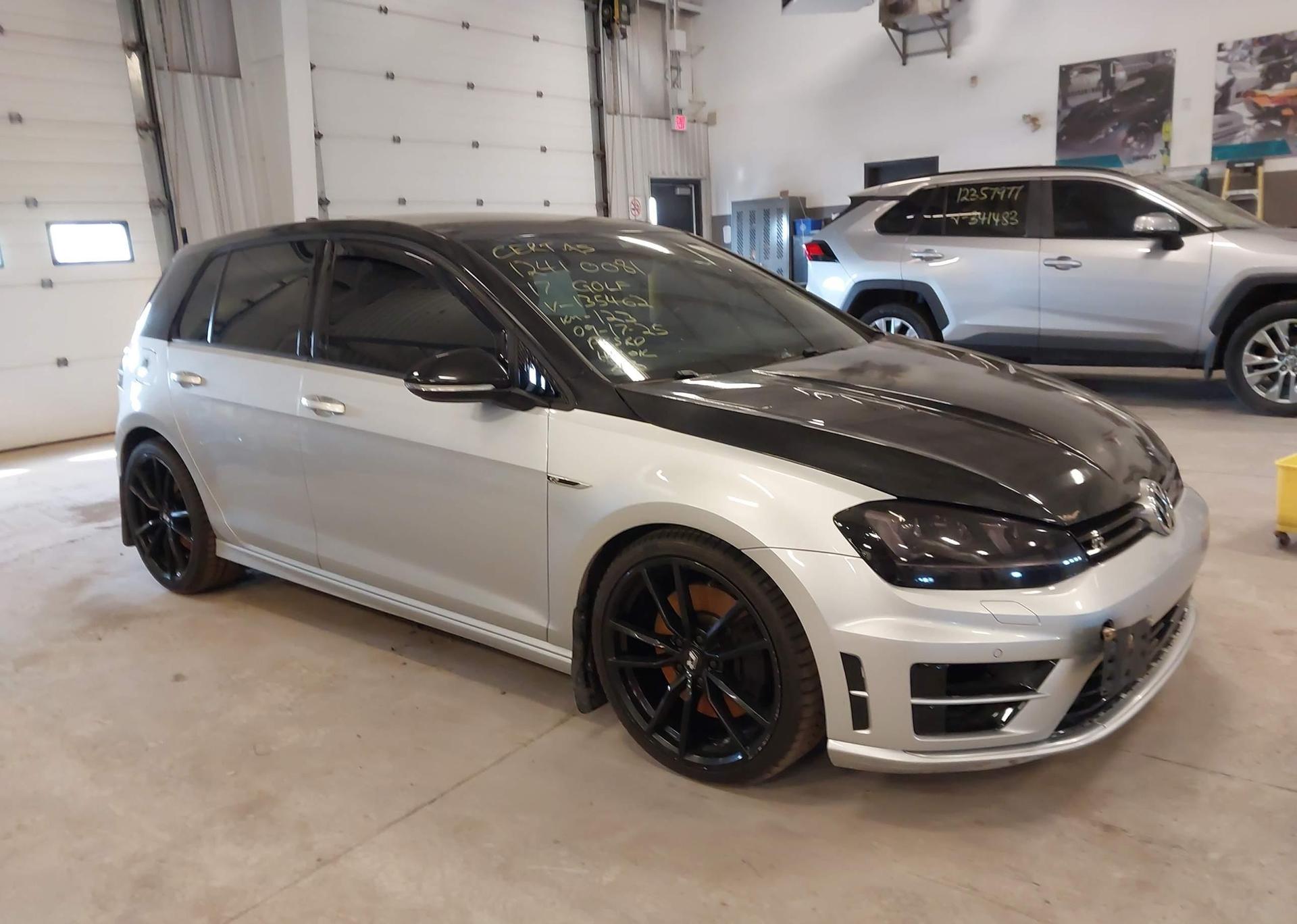 2017 VOLKSWAGEN GOLF R
