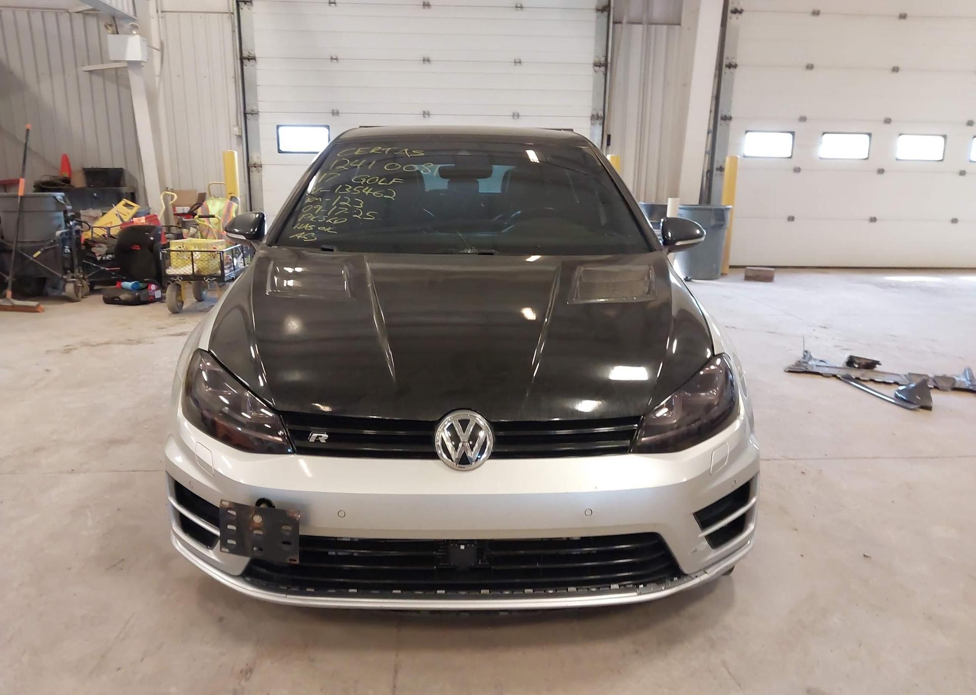2017 VOLKSWAGEN GOLF R