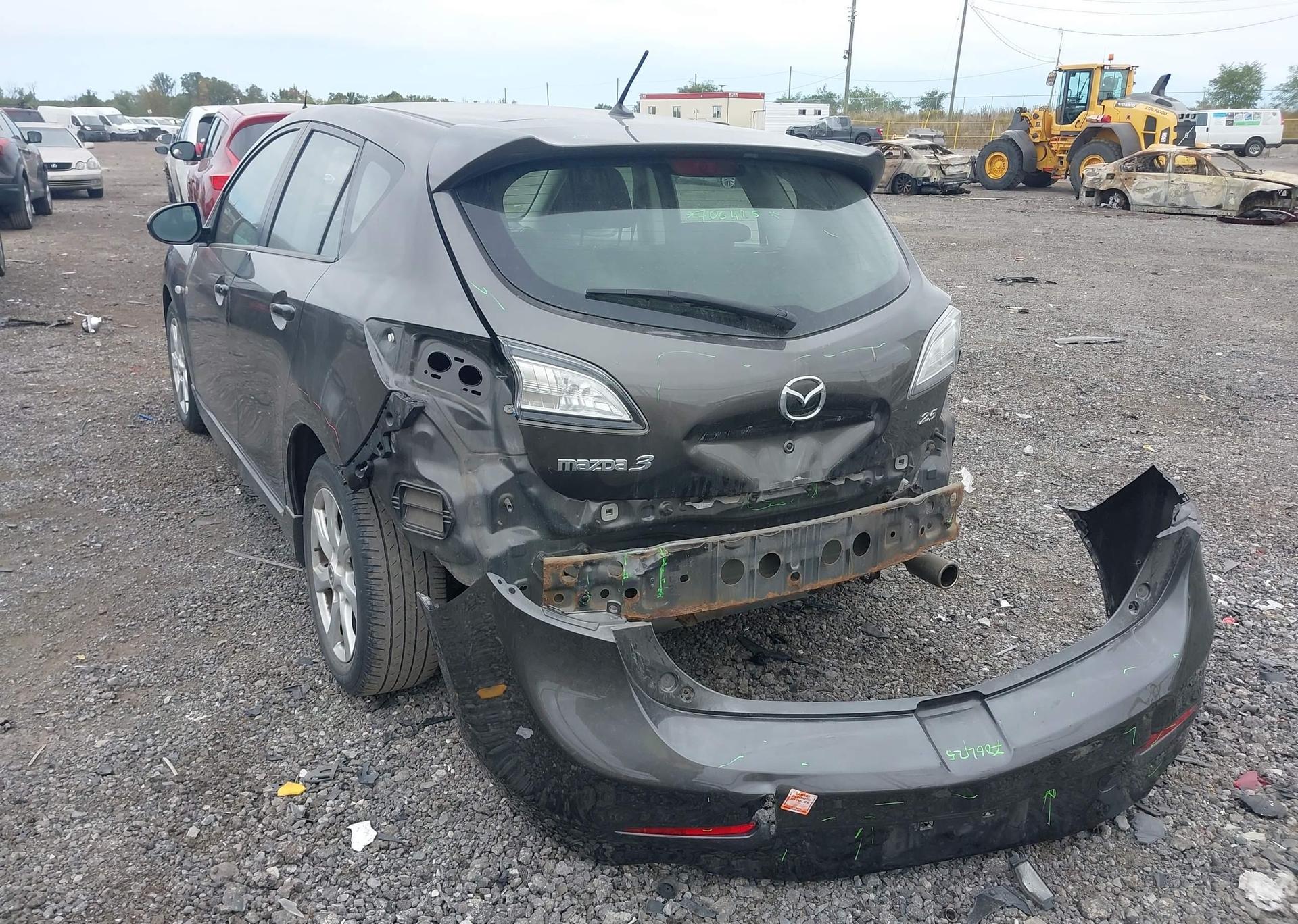 2010 MAZDA 3 S
