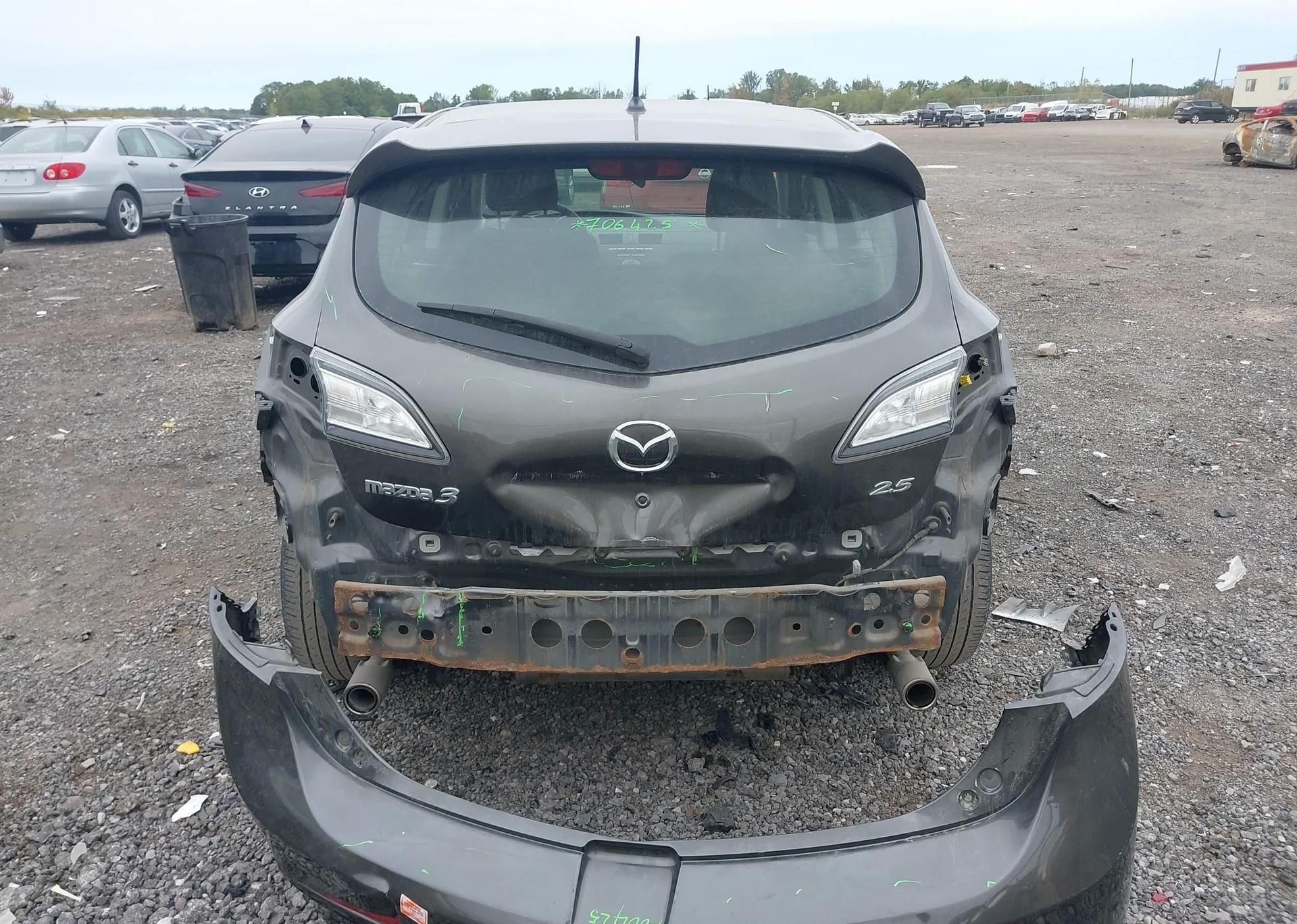 2010 MAZDA 3 S