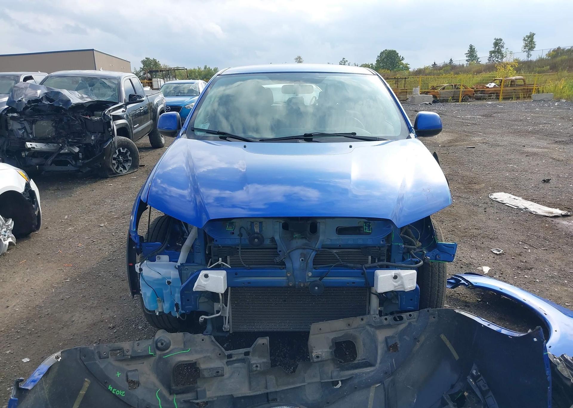 2017 MITSUBISHI RVR